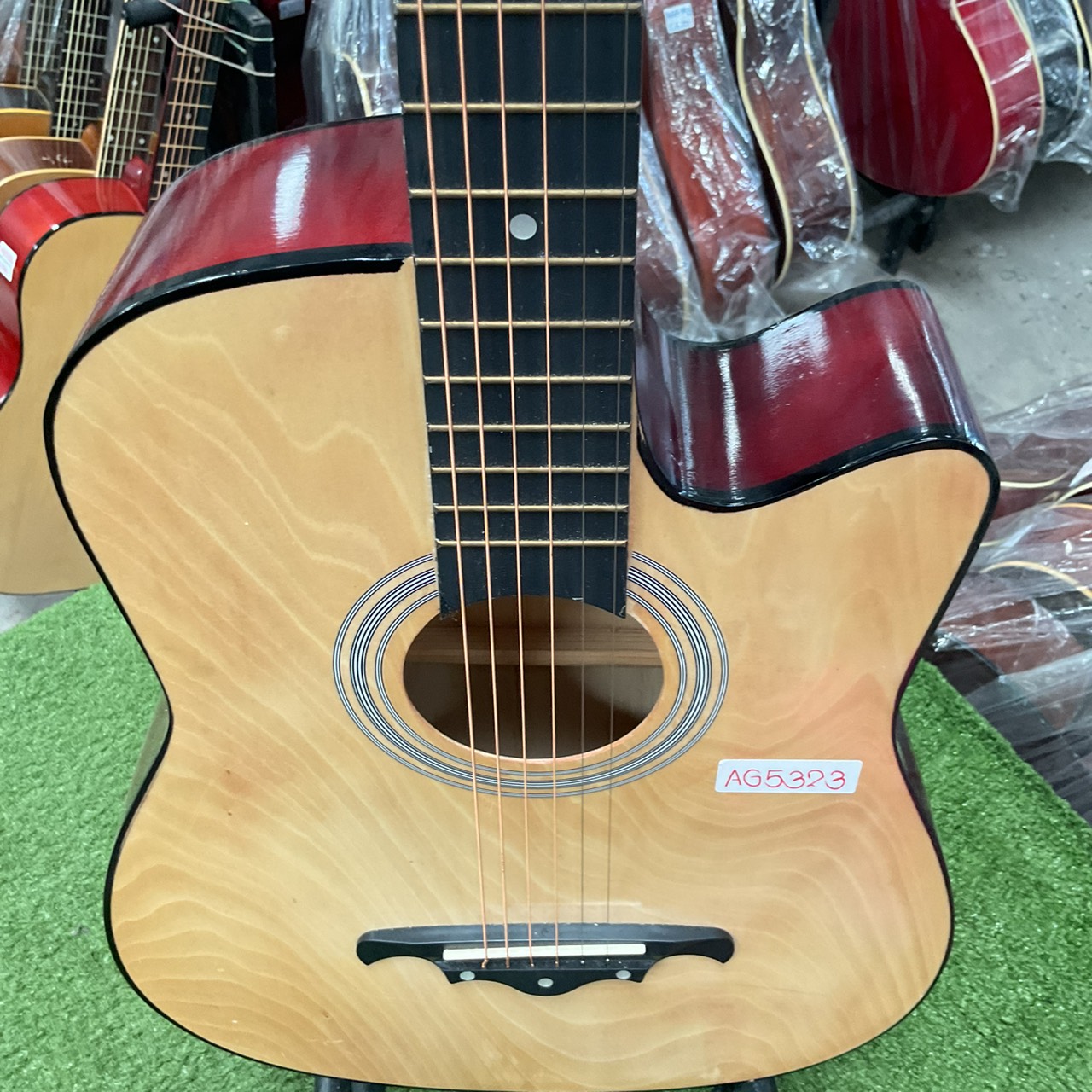 กีต้าร์โปร่ง Chelldee : 38C