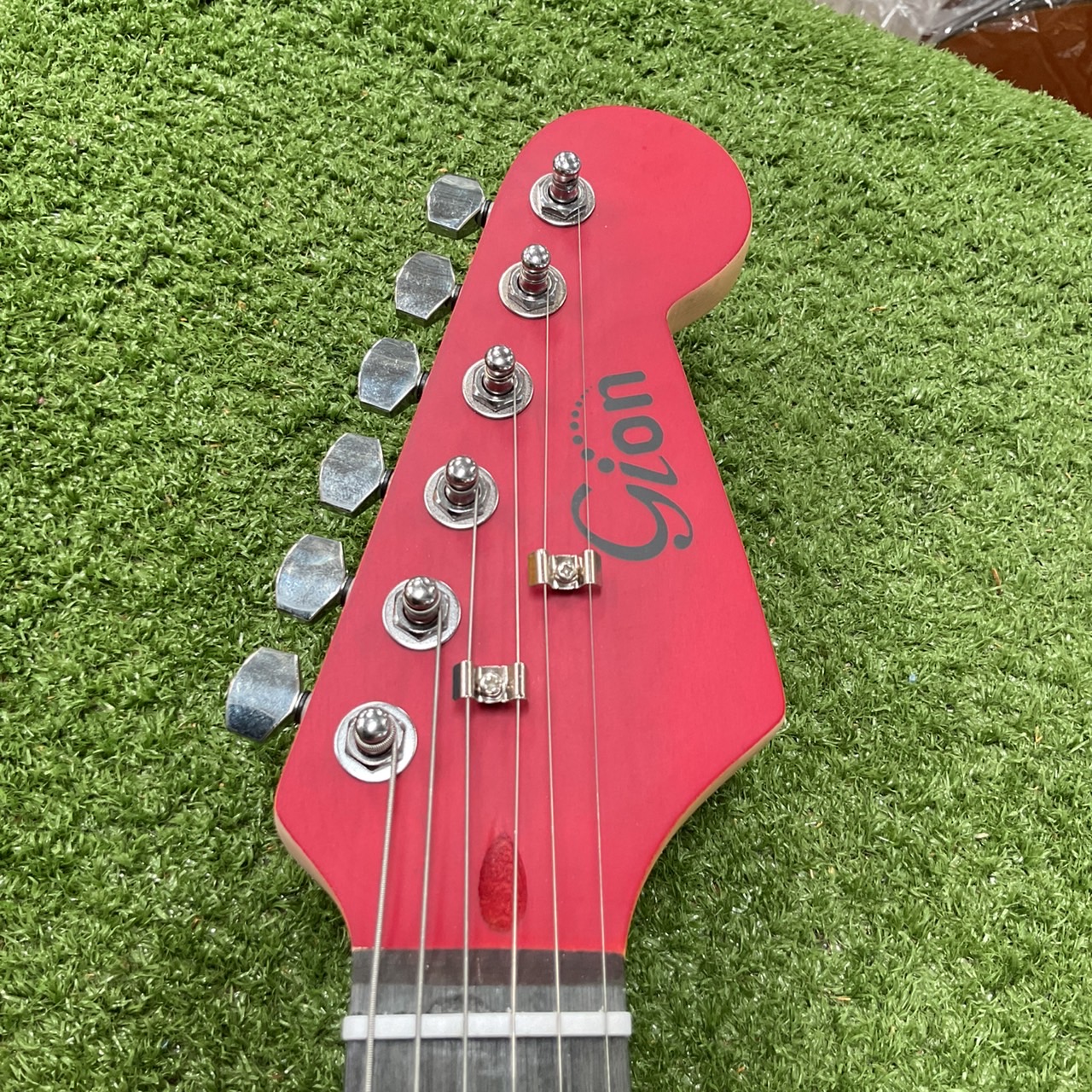 กีต้าร์ไฟฟ้า GION