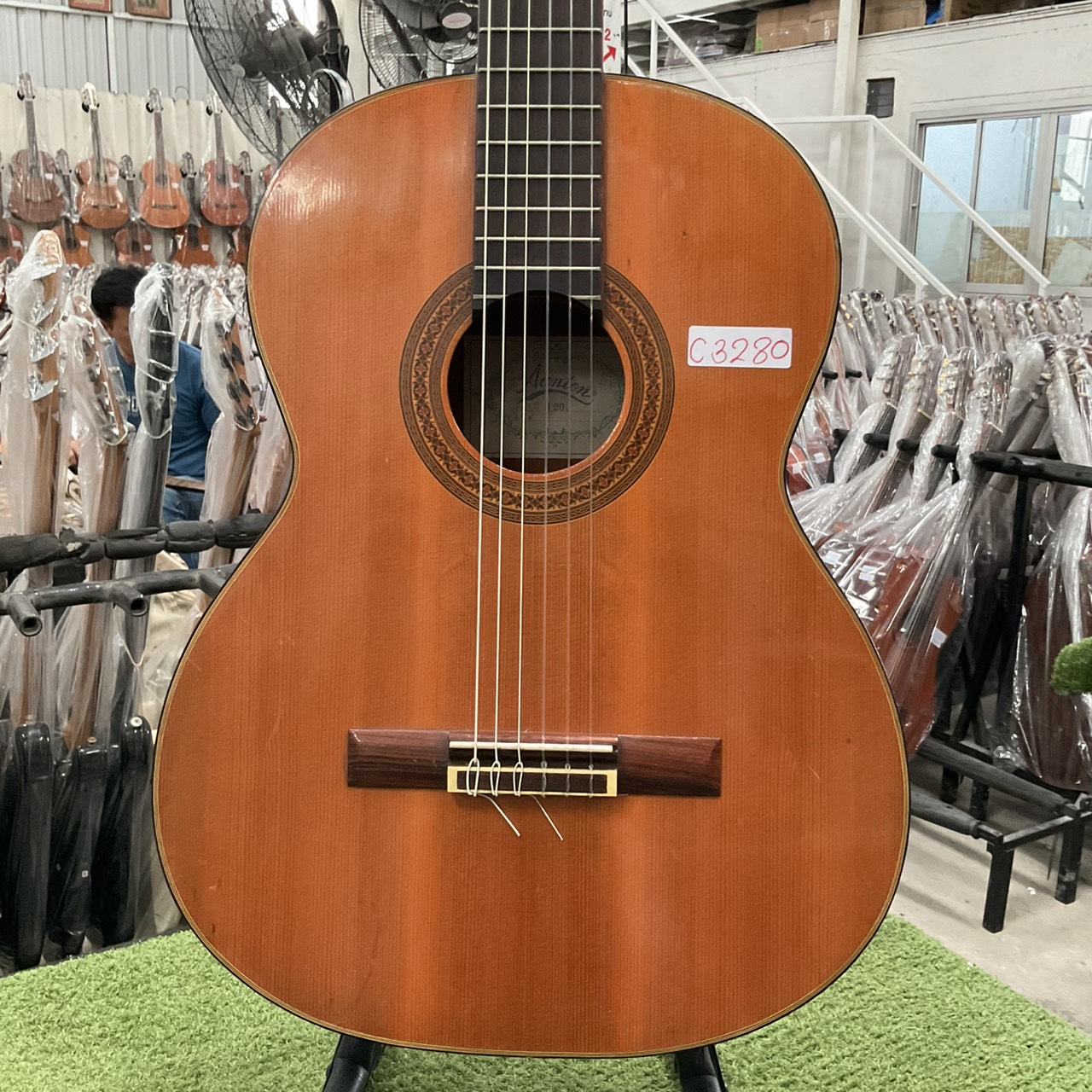 กีต้าร์คลาสสิค Aanton : No.120