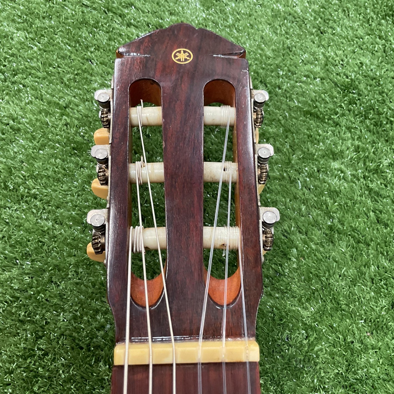 กีต้าร์คลาสสิค YAMAHA : G-70D