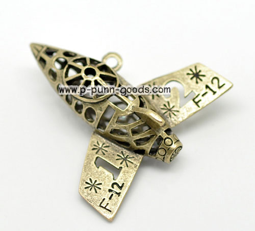 จี้เครื่องบินรบ F-12 ฉลุลาย สีทองเหลืองโบราณ