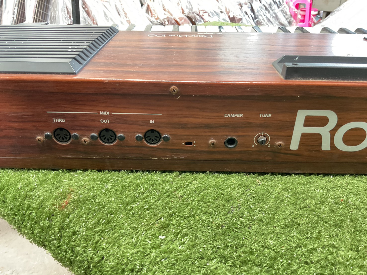 เปียโน Roland : HP-100