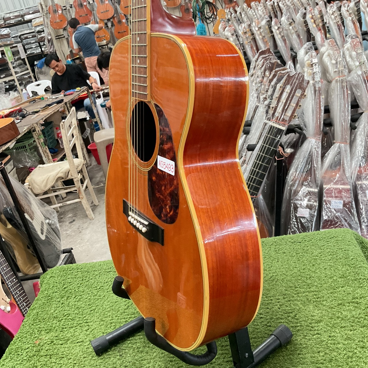 กีต้าร์โปร่ง Morris