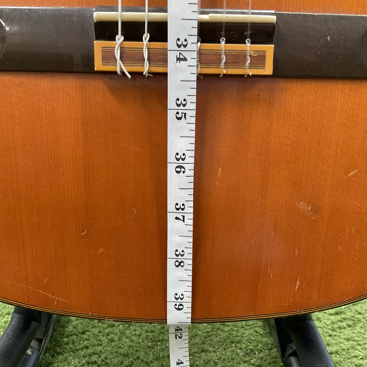 กีต้าร์คลาสสิค YAMAHA : C-180