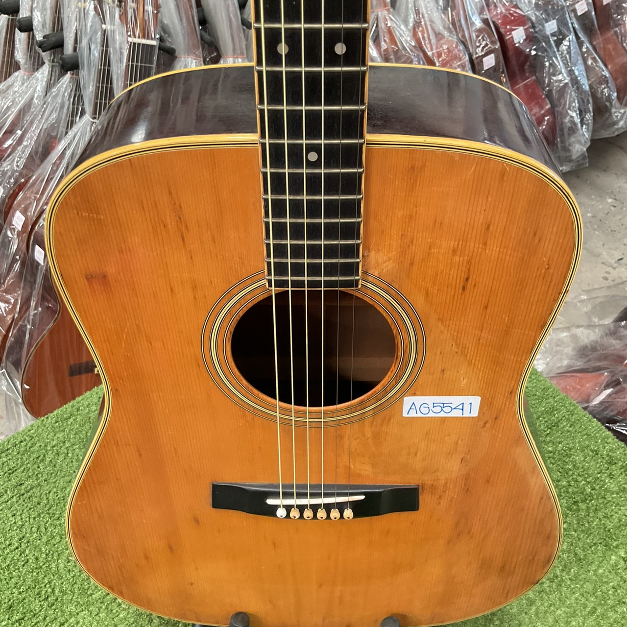 กีต้าร์โปร่ง YAMAHA : FG-201B