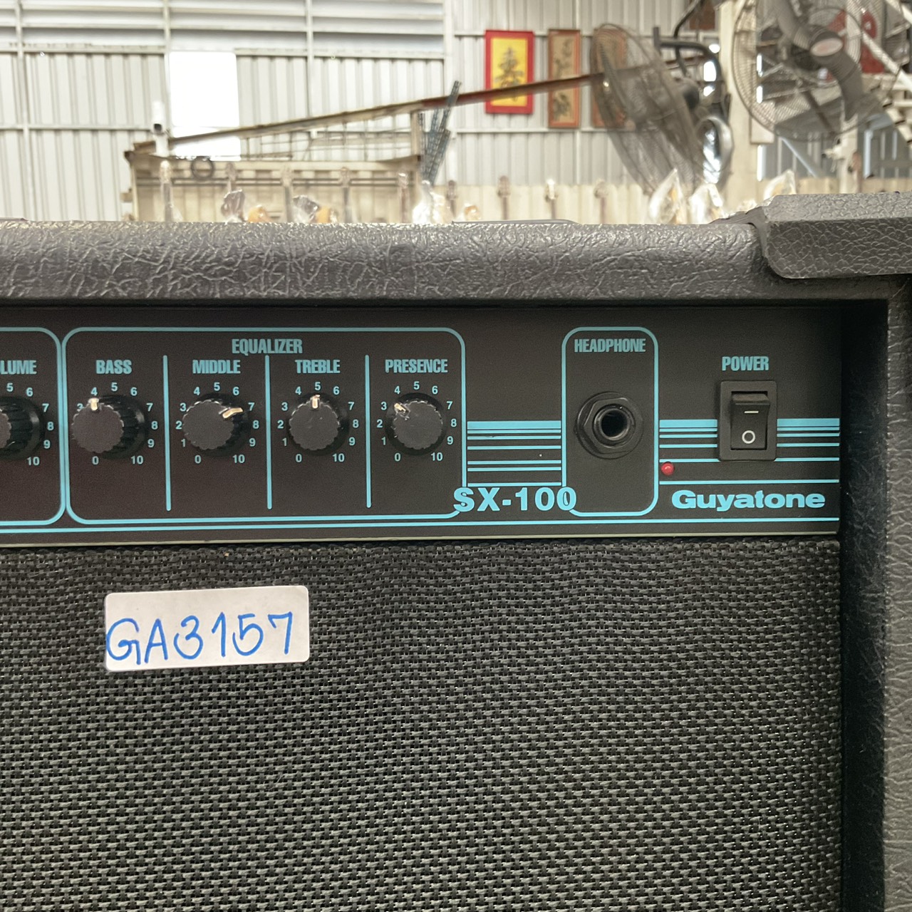 แอมป์กีต้าร์ Guyatone : SX-100