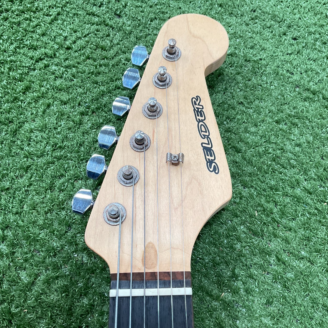 กีต้าร์ไฟฟ้า SELDER