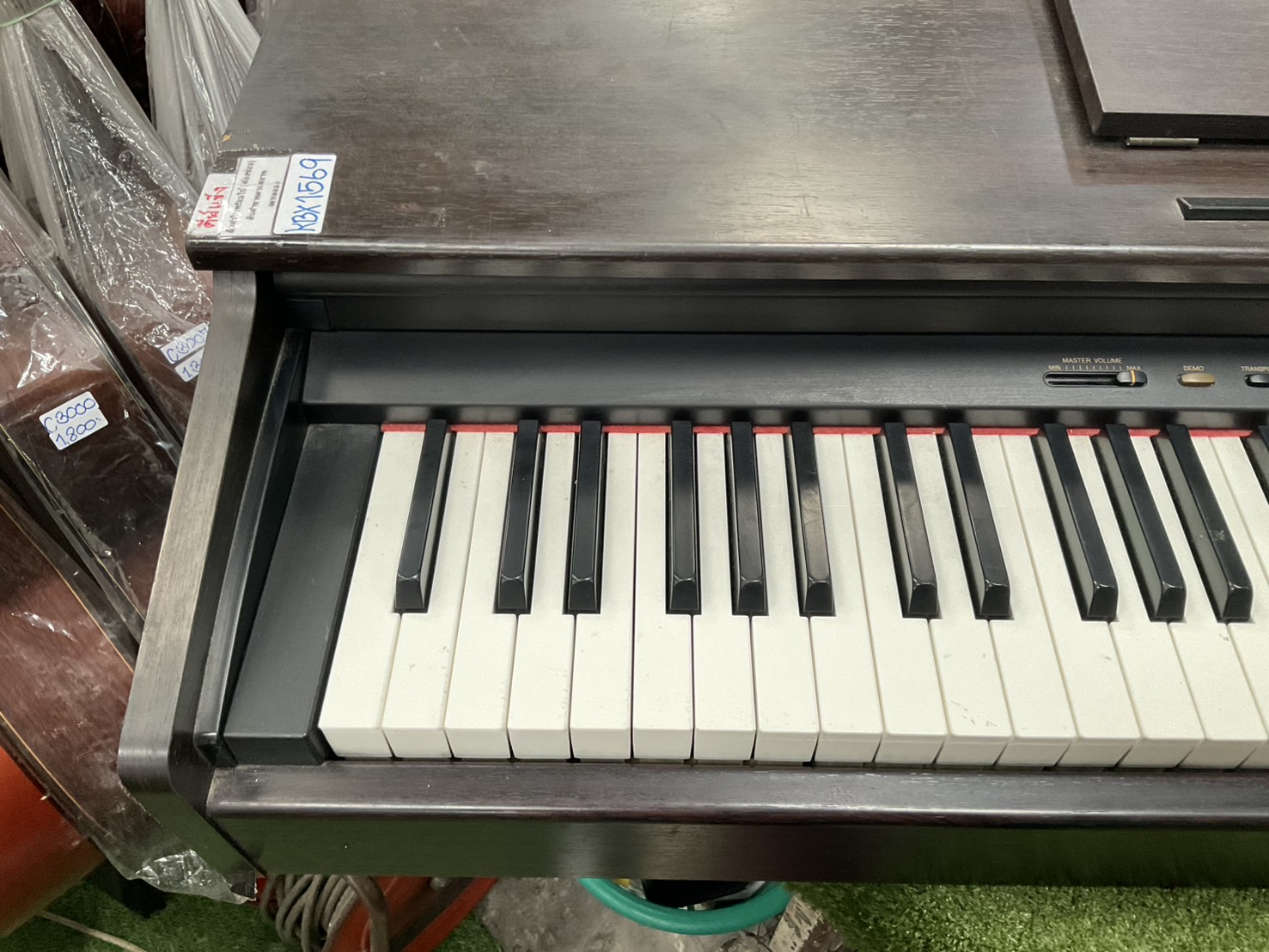 เปียโน YAMAHA : YDP-201 สินค้าไม่พร้อมใช้งาน (ต้องซ่อม)