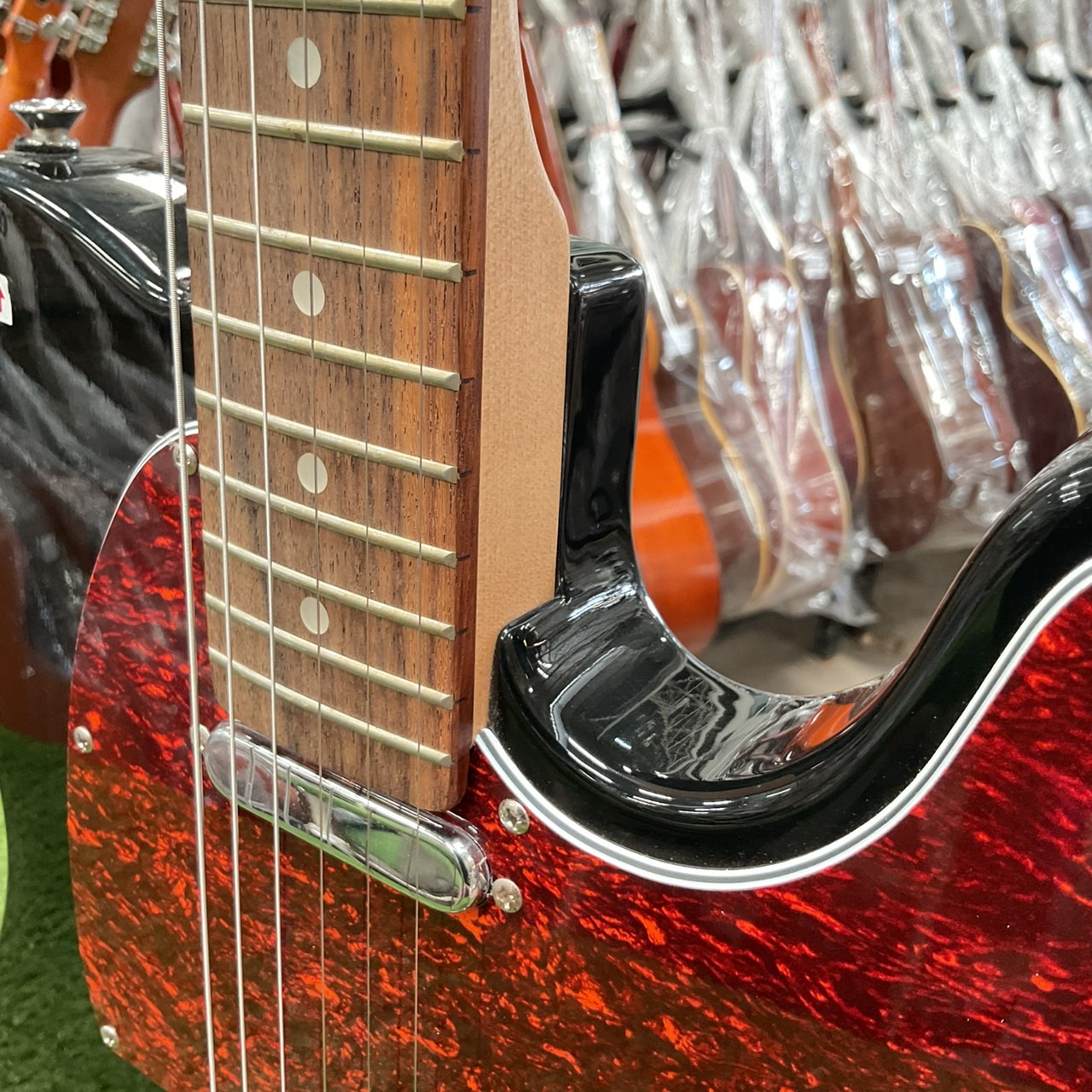 กีต้าร์ไฟฟ้า Legend