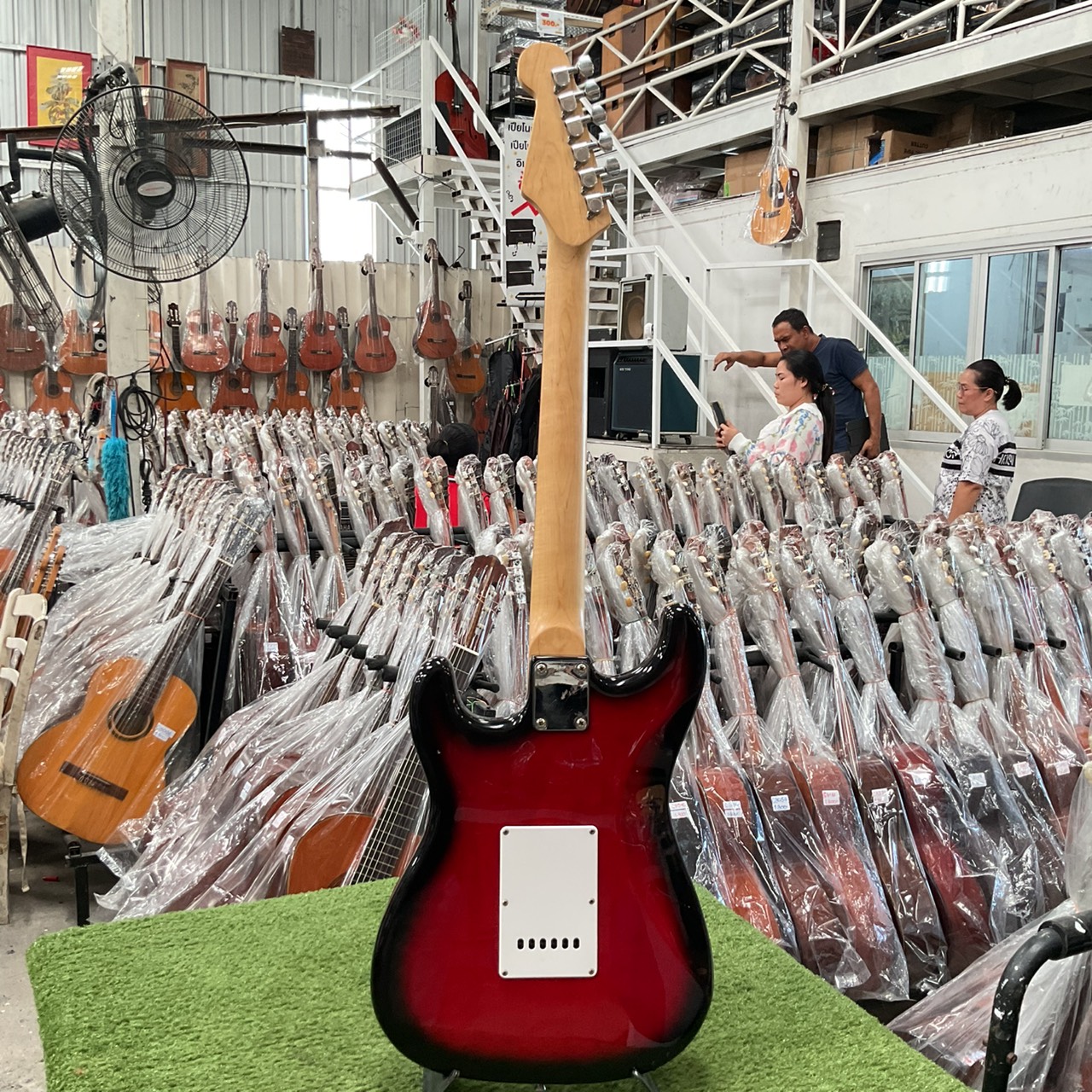 กีต้าร์ไฟฟ้า SELDER