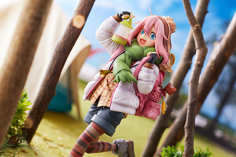 Yurucamp Nadeshiko Kagamihara 1/7 Complete Figure(In-stock)