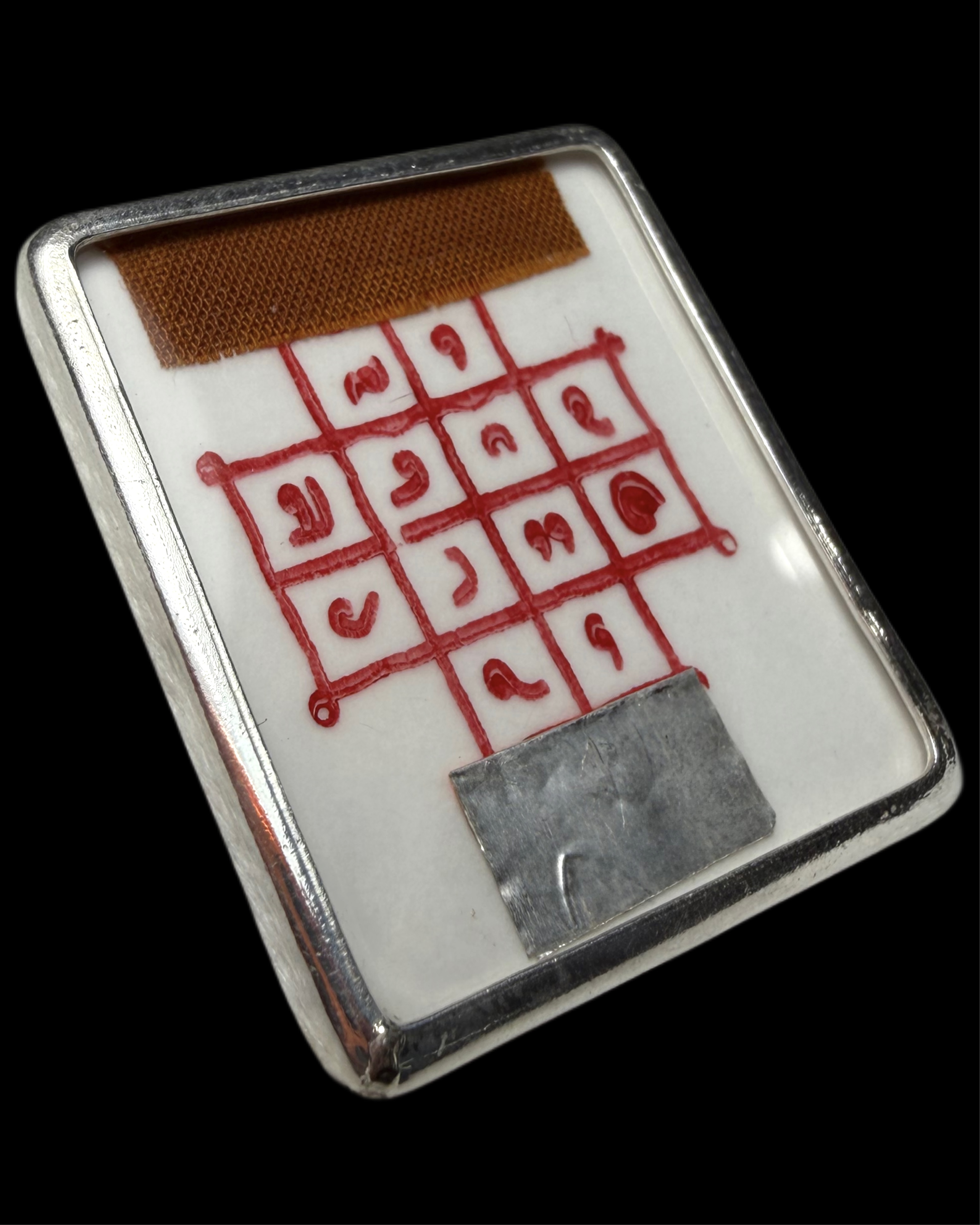 รูปถ่ายหลวงพ่อชำนาญฟิล์มกระจกโบราณ (รุ่น:กองบุญกฐิน2568,หลังจีวร,ตะกรุดเงิน) Luang Por Chamnan’s Wet-Plate Collodion Portrait. (series:kathina merit fund 2568,with Luang Por Chamnan’s monastic robe and silver takrud) SKU-04064