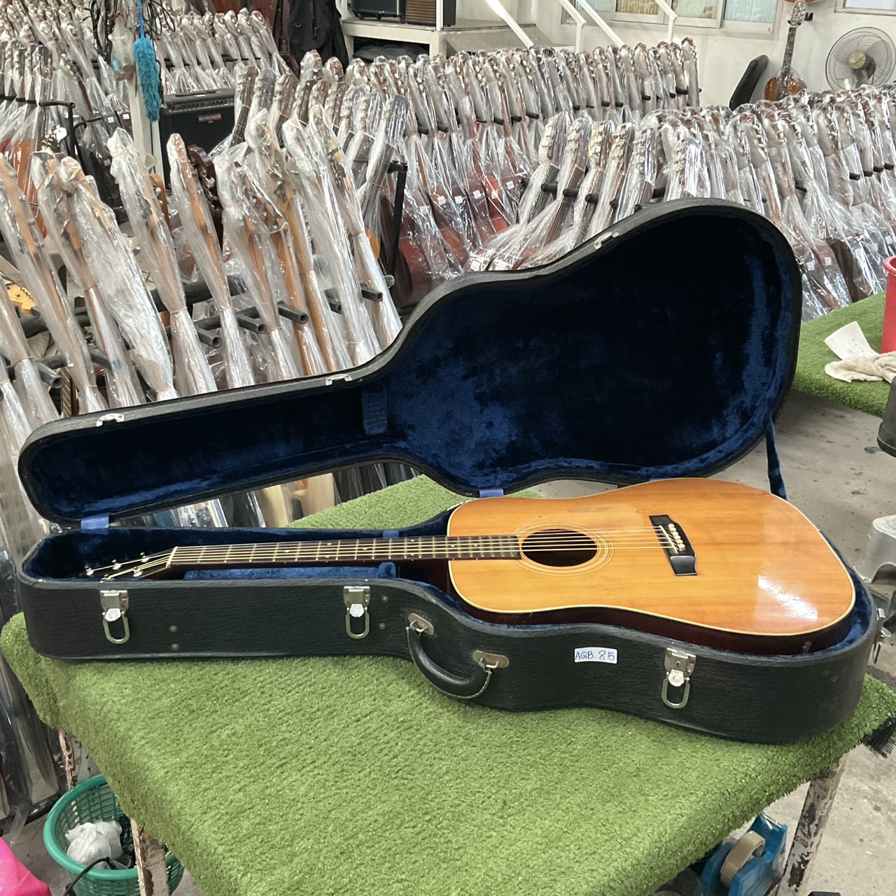 กล่องเคสกีต้าร์โปร่ง