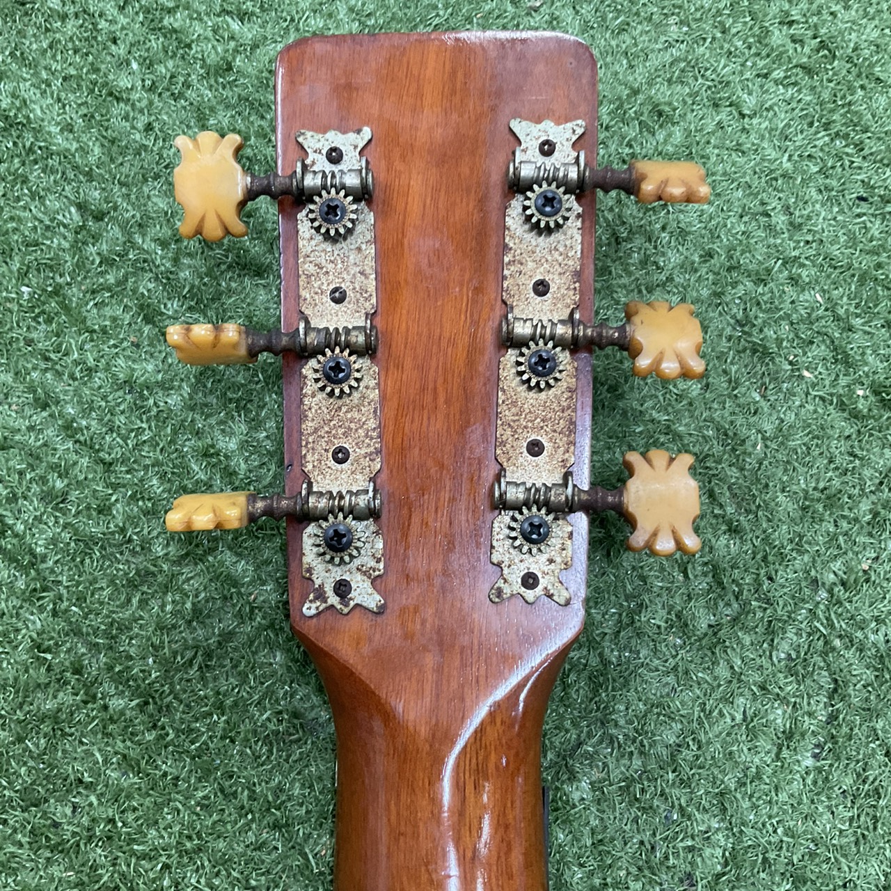 กีต้าร์โปร่ง Hotta : No.80