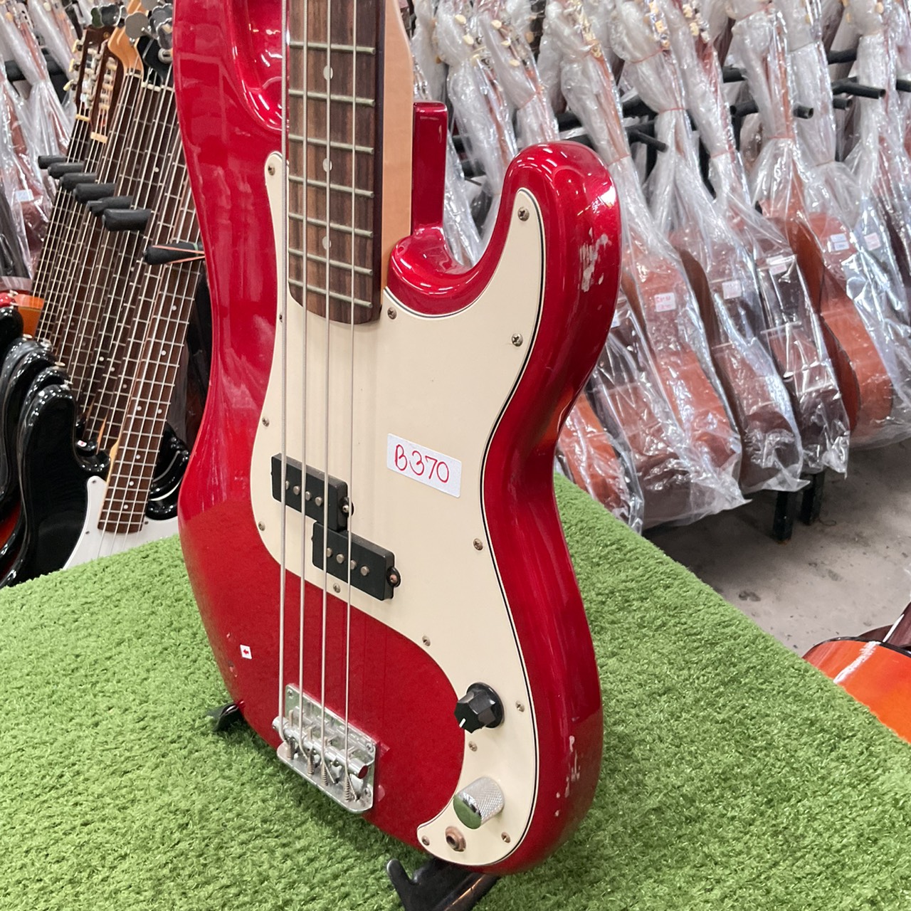 กีต้าร์เบส SELDER