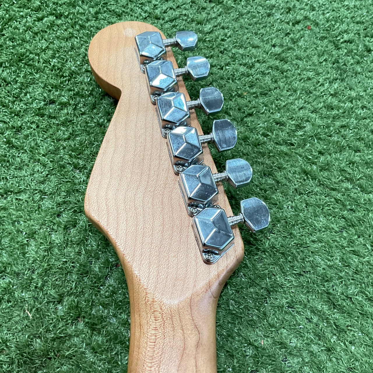 กีต้าร์ไฟฟ้า FORMESTAR