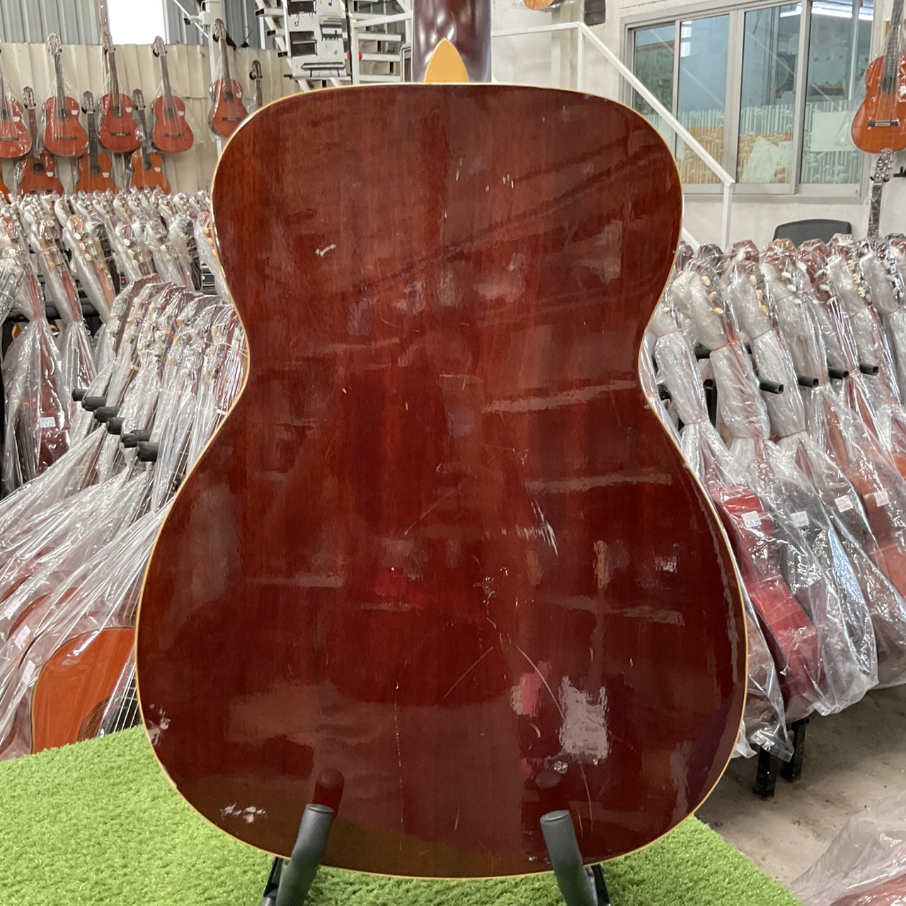 กีต้าร์โปร่ง Morris : MF-207