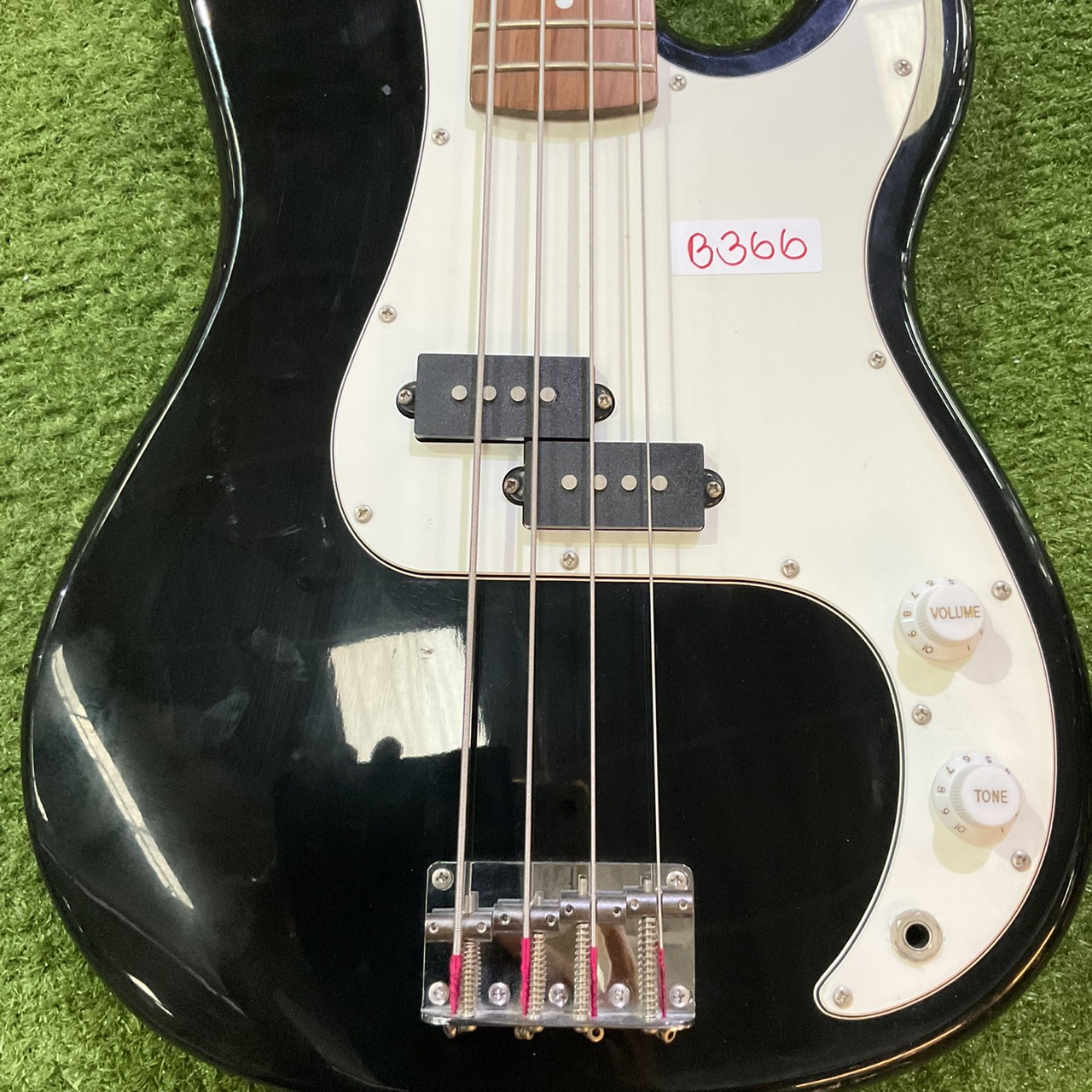 กีต้าร์เบส SELDER