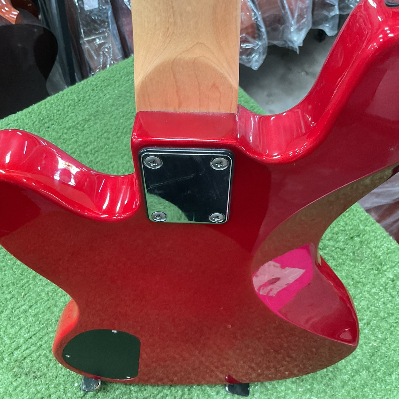 กีต้าร์เบส PlayTech