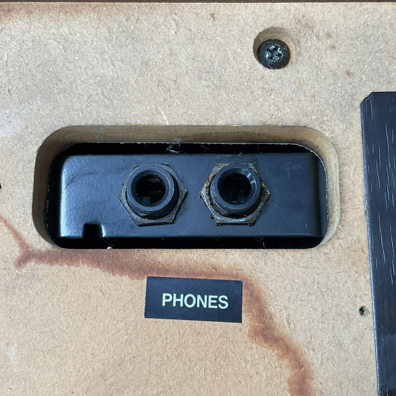 เปียโน YAMAHA : CLP-820 สินค้าไม่พร้อมใช้งาน (ต้องซ่อม)