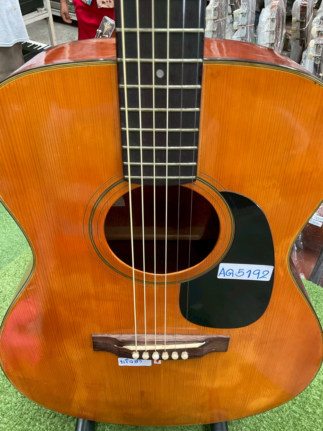 กีต้าร์โปร่ง Hamox Deluxe