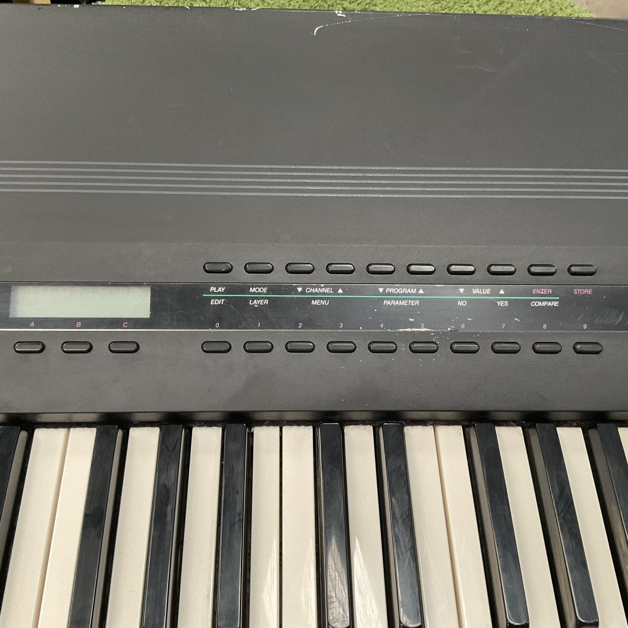 เปียโน KURZWEIL : K1200