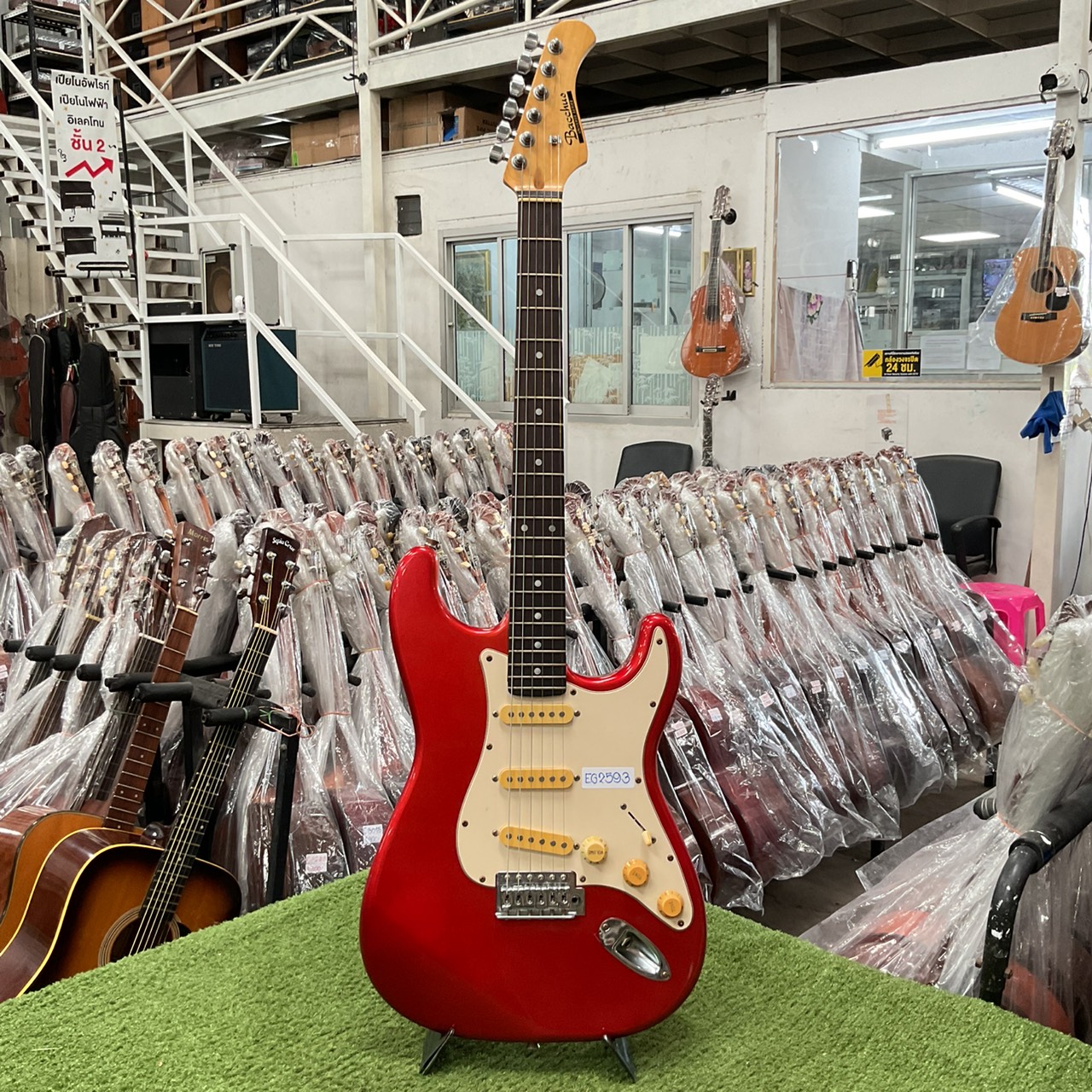 กีต้าร์ไฟฟ้า Bacchus : UNIVERSE