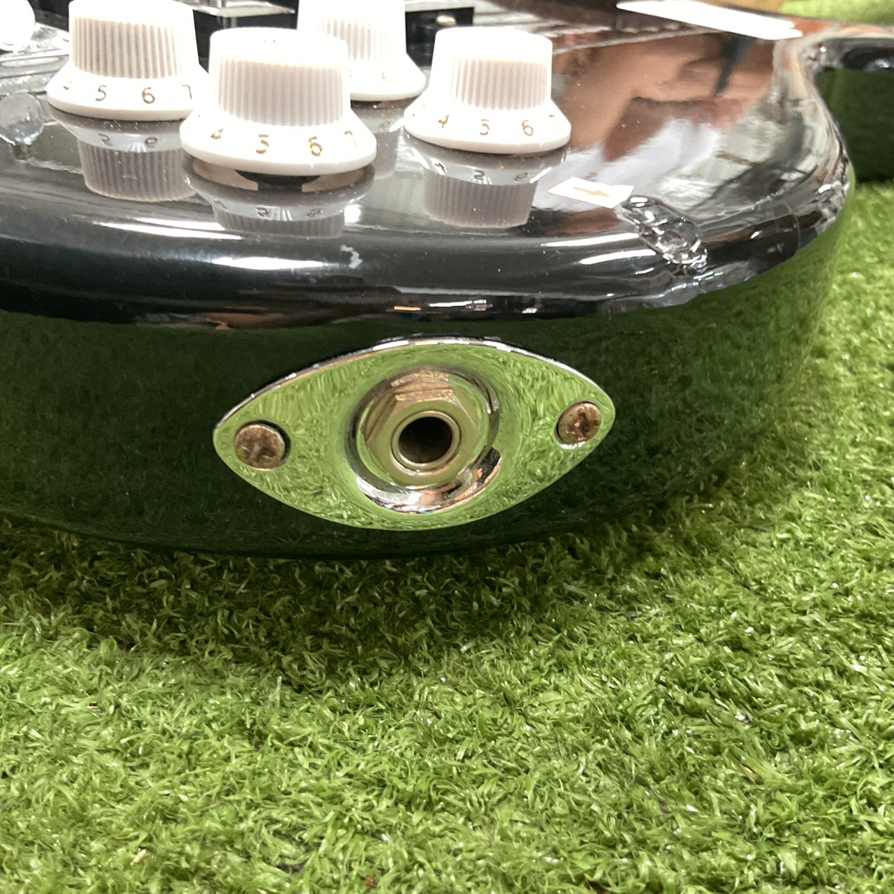 กีต้าร์เบส BUSKER'S