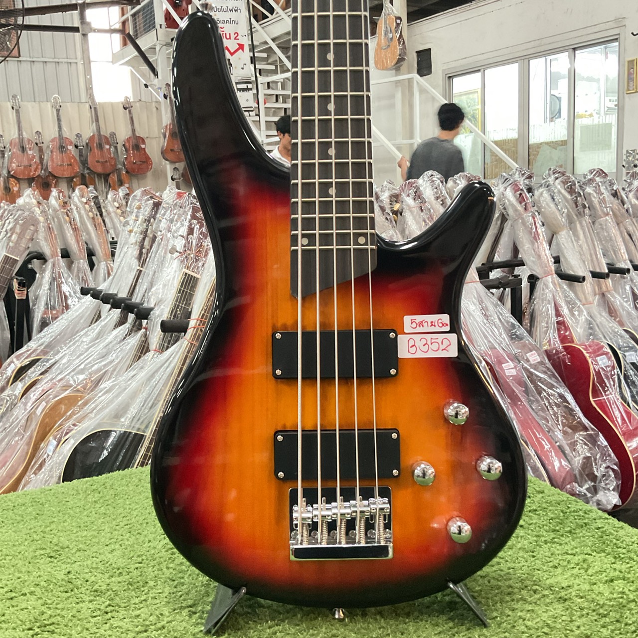 กีต้าร์เบส Sni jer (Gion) - 5 สาย