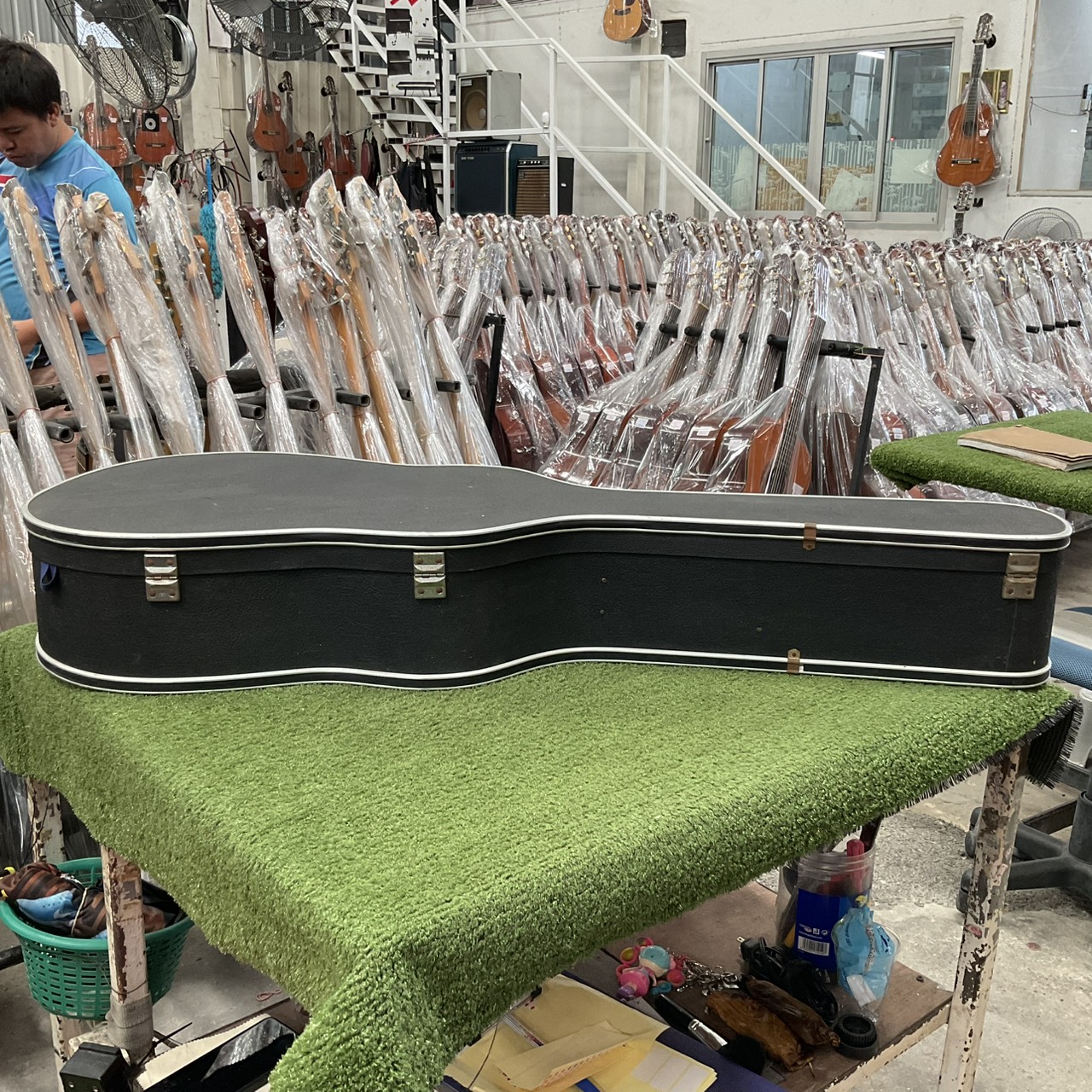 กล่องเคสกีต้าร์โปร่ง