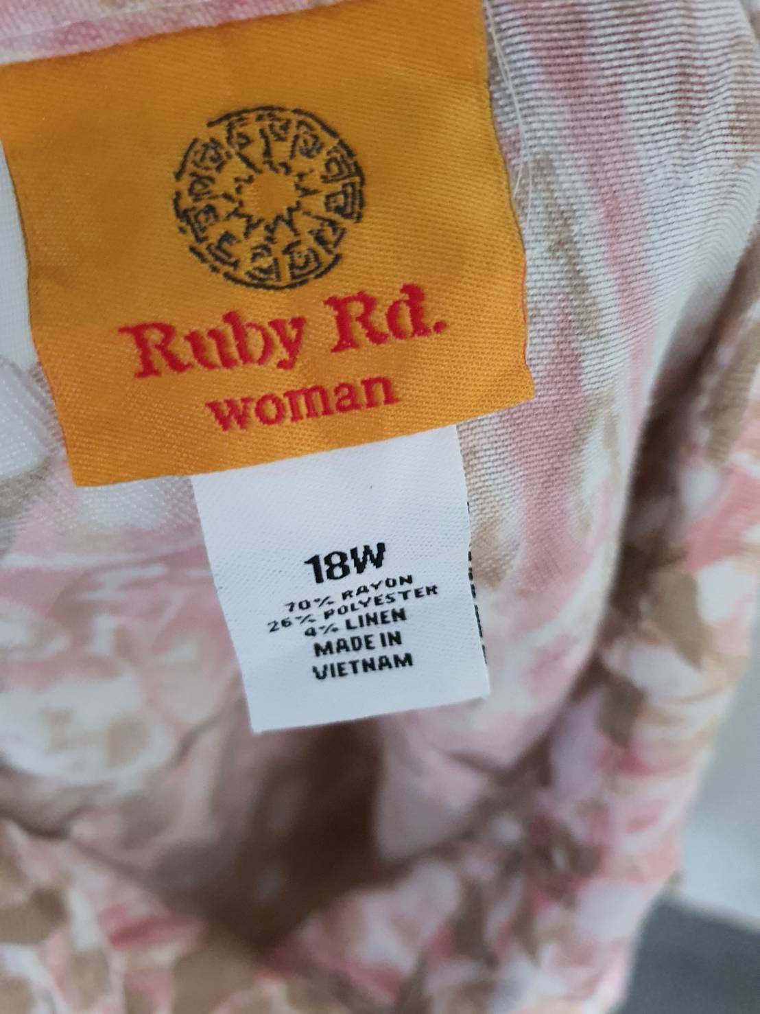 FF05674 เสื้อเชิ้ตแฟชั่น มือสอง สีชมพูลายน้ำตาล แบรนด์ Ruby Rd. อก 48 นิ้ว