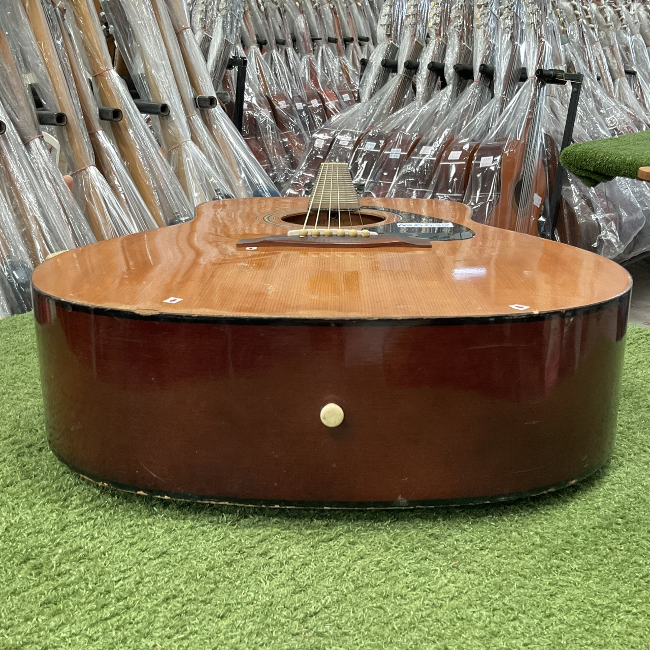 กีต้าร์โปร่ง YAMAHA : F-330J