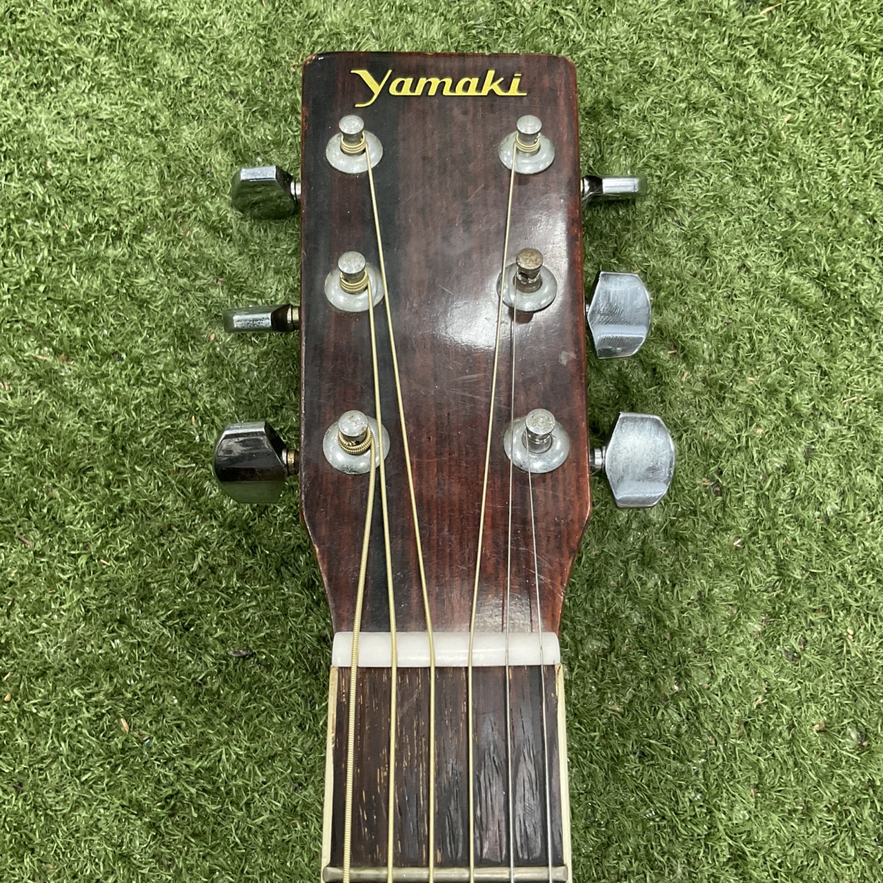 กีต้าร์โปร่ง Yamaki