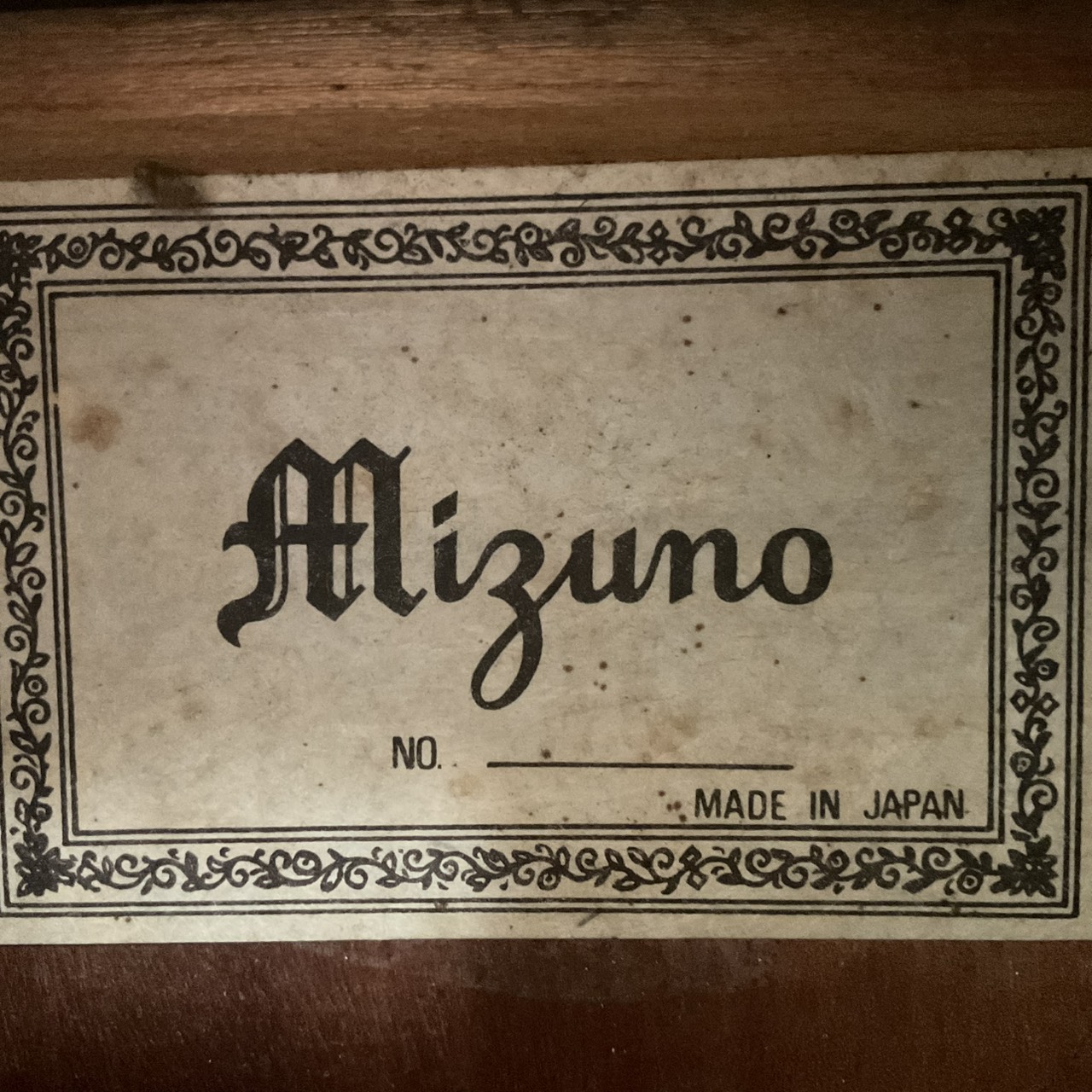 กีต้าร์คลาสสิค Mizuno