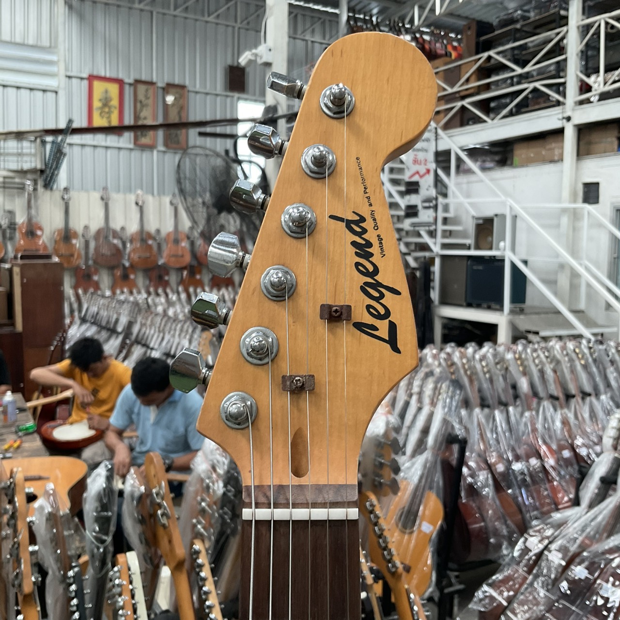 กีต้าร์ไฟฟ้า Legend