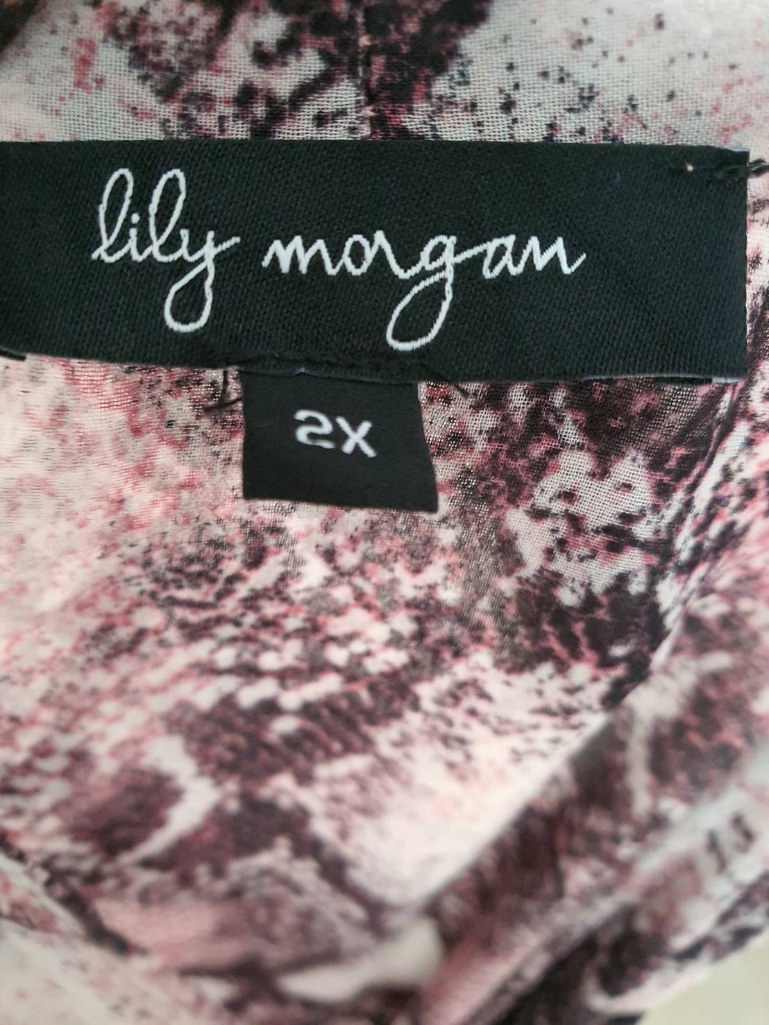 FF03883 เสื้อผ้ามือสอง ลวดลายสวย แบรนด์ LILY MORGAN อก free-52 นิ้ว