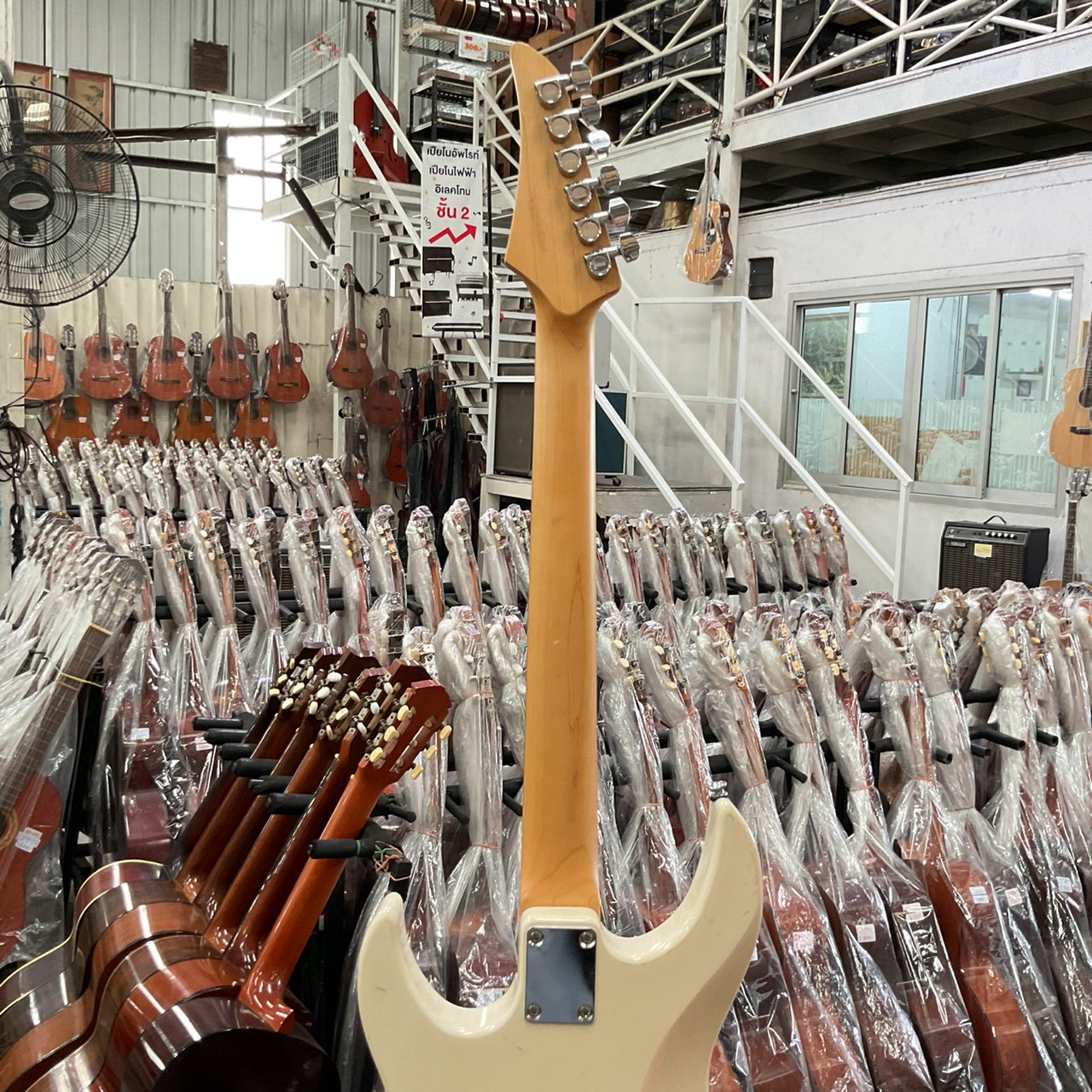 กีต้าร์ไฟฟ้า YAMAHA : YGX 112P