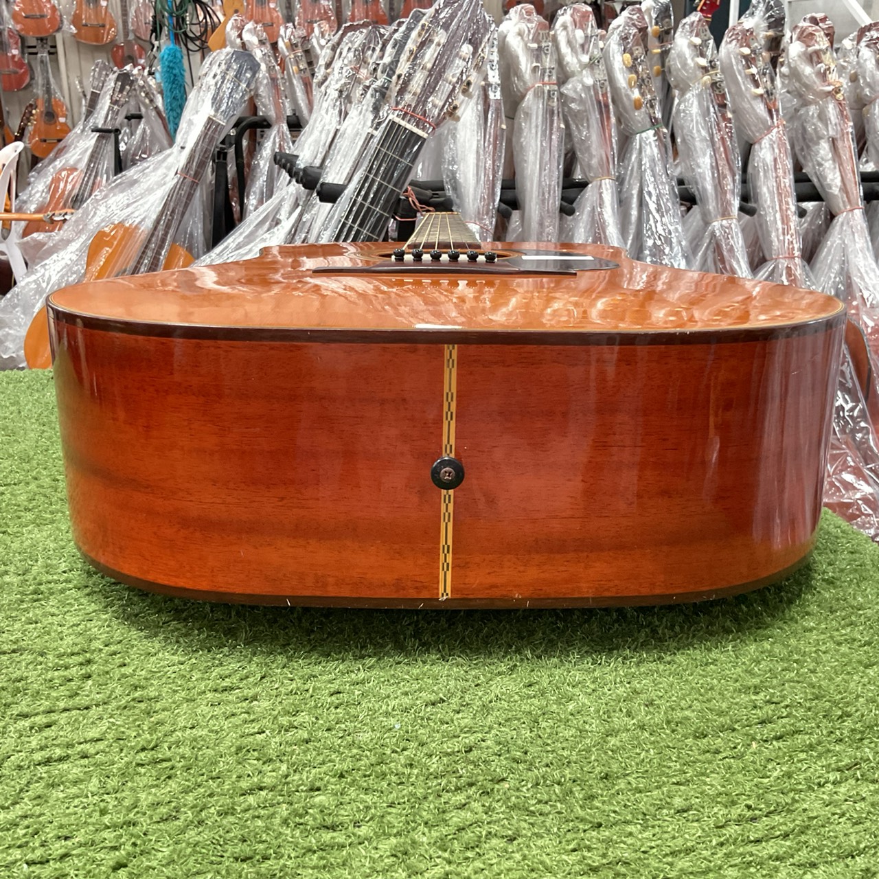 กีต้าร์โปร่ง Kiso-Suzuki : W150