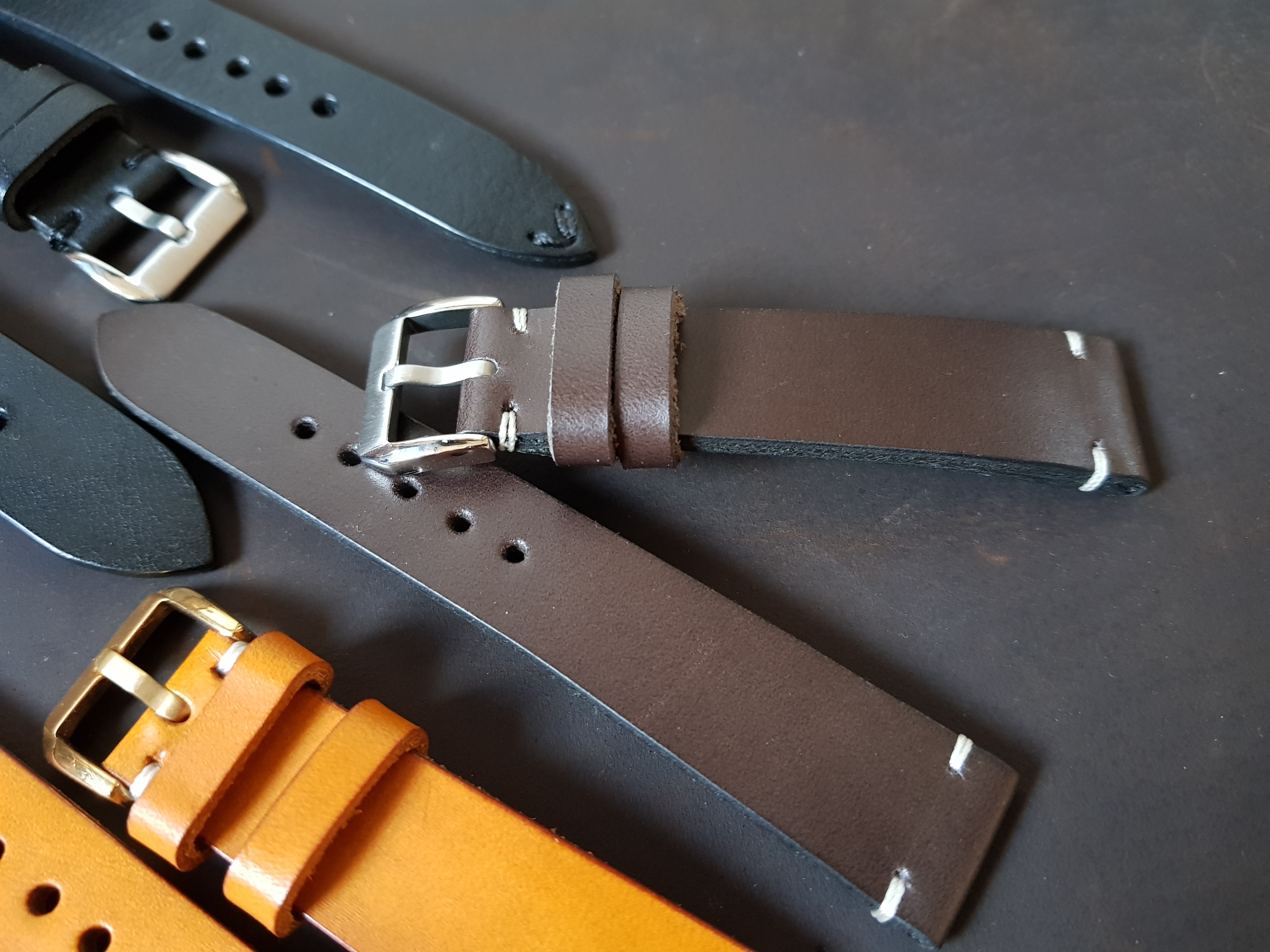 (Pre- Order)Zahalee HandCraft สายนาฬิกาหนังแท้ miminal หนังนำเข้าจากItaly งานหนังHandmade