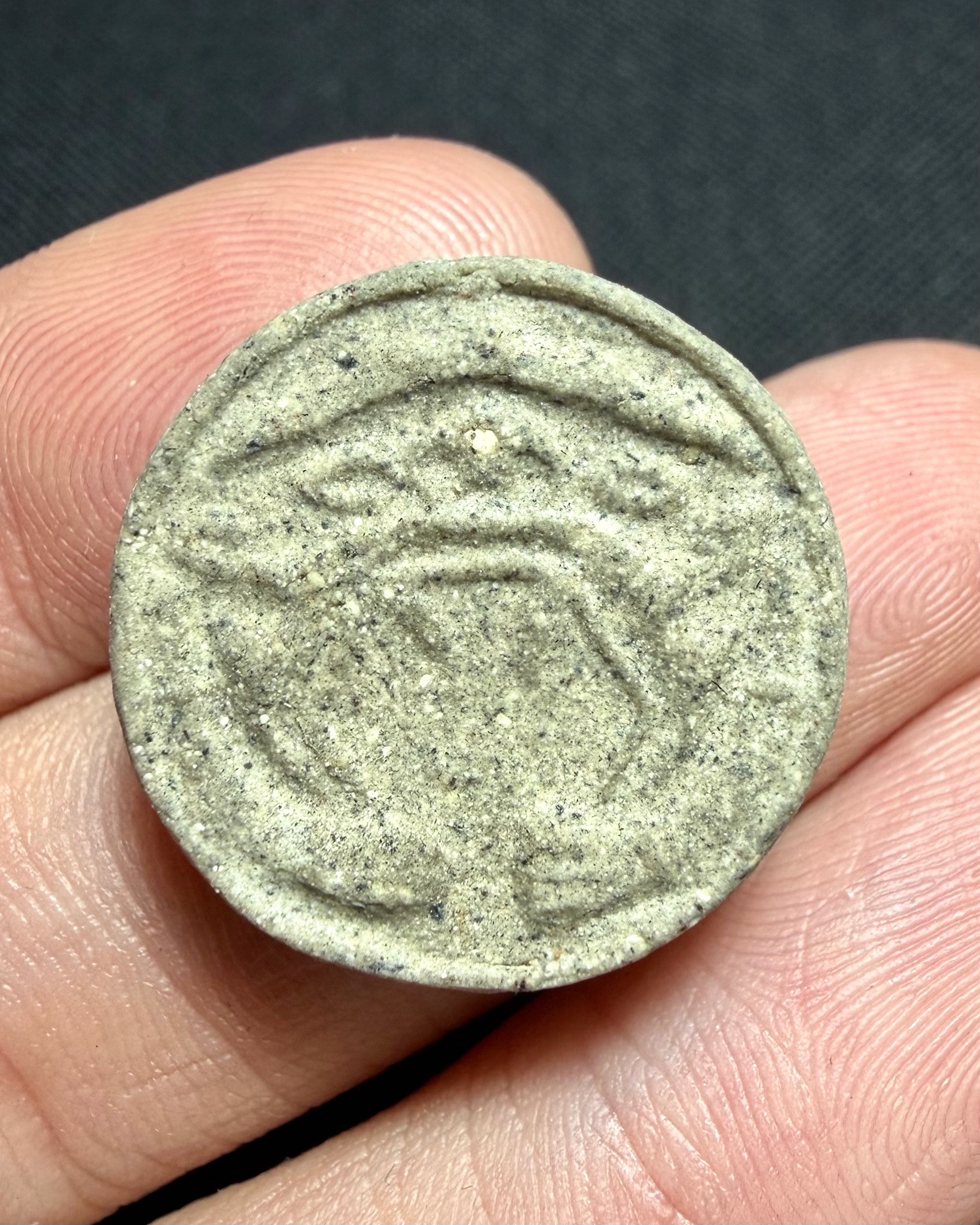 หนุมานอมพลับพลา (เนื้อผงพิเศษ) Hanuman Swollowing Pavilion. (mystic powder material) SKU-04061