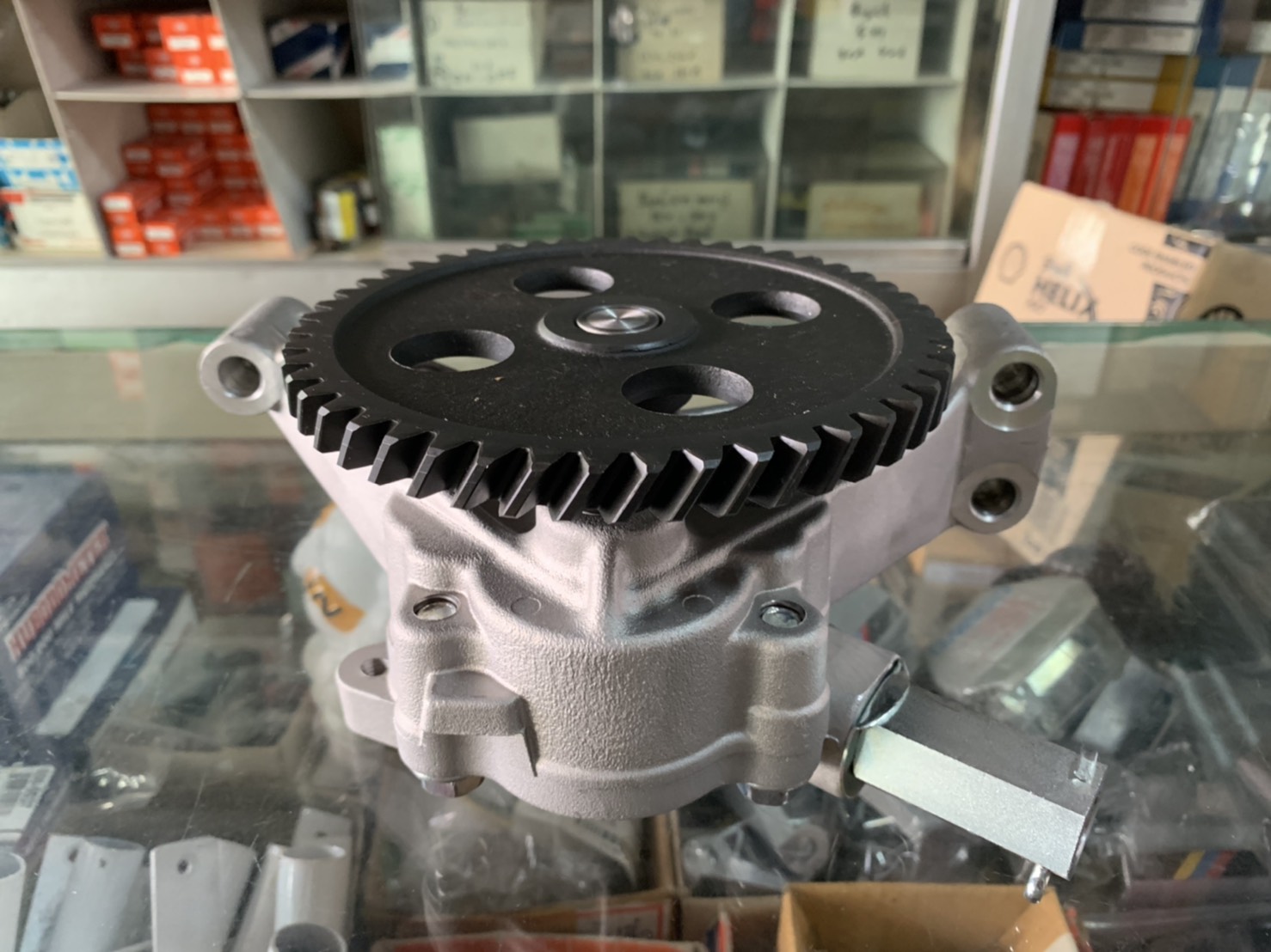 ปั๊มน้ำมันเครื่อง FUSO FN527 6D16 48 ฟัน
