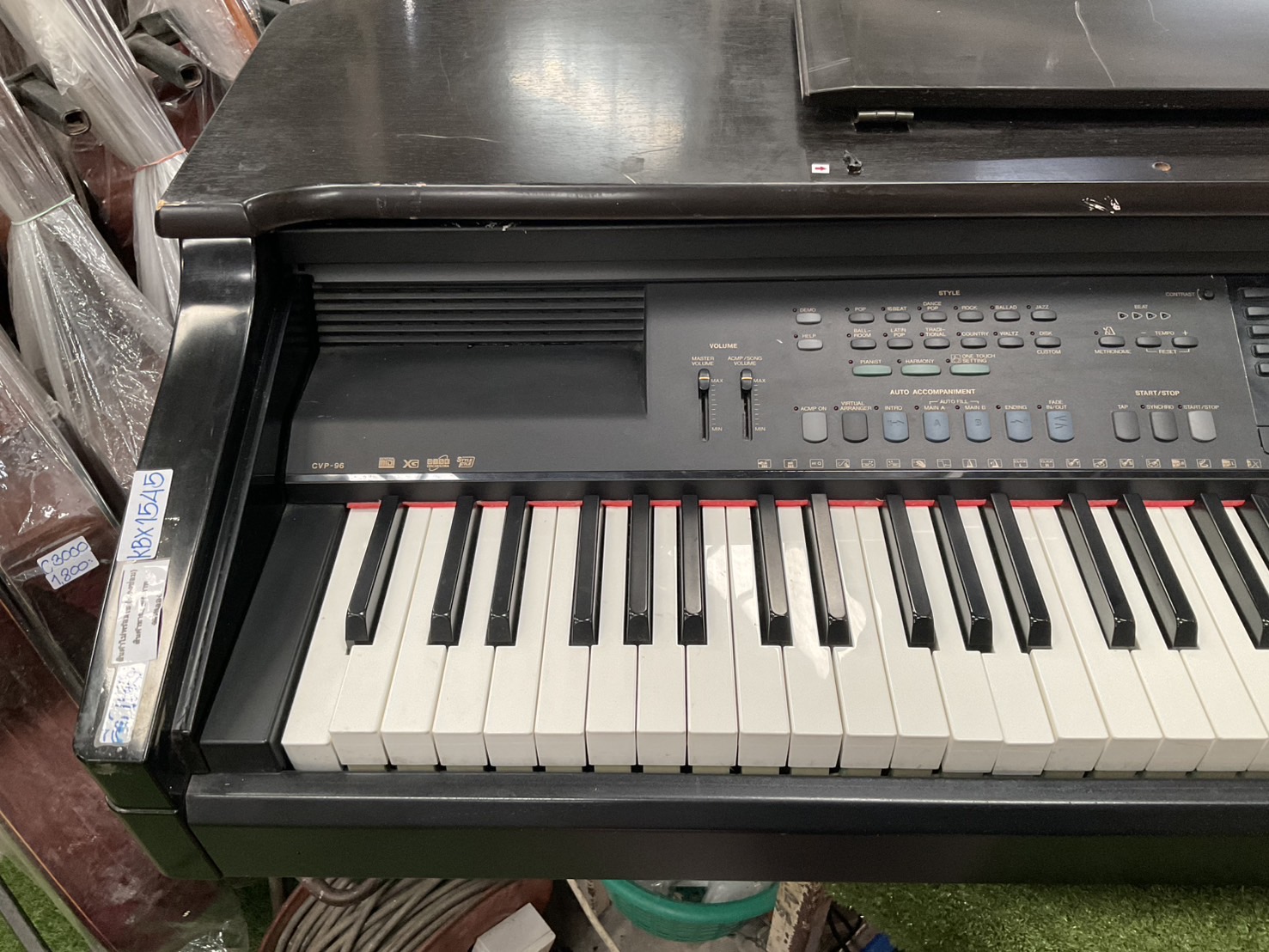 เปียโน YAMAHA : CVP-96 สินค้าไม่พร้อมใช้งาน (ต้องซ่อม)