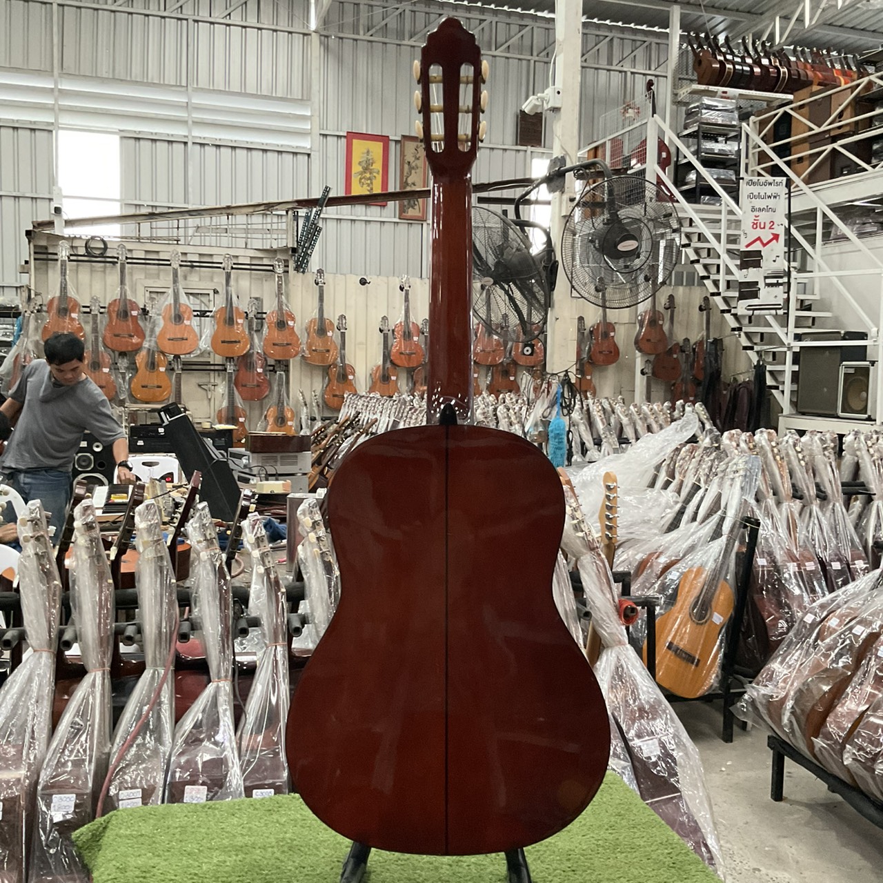 กีต้าร์คลาสสิค Valencia : CG-170