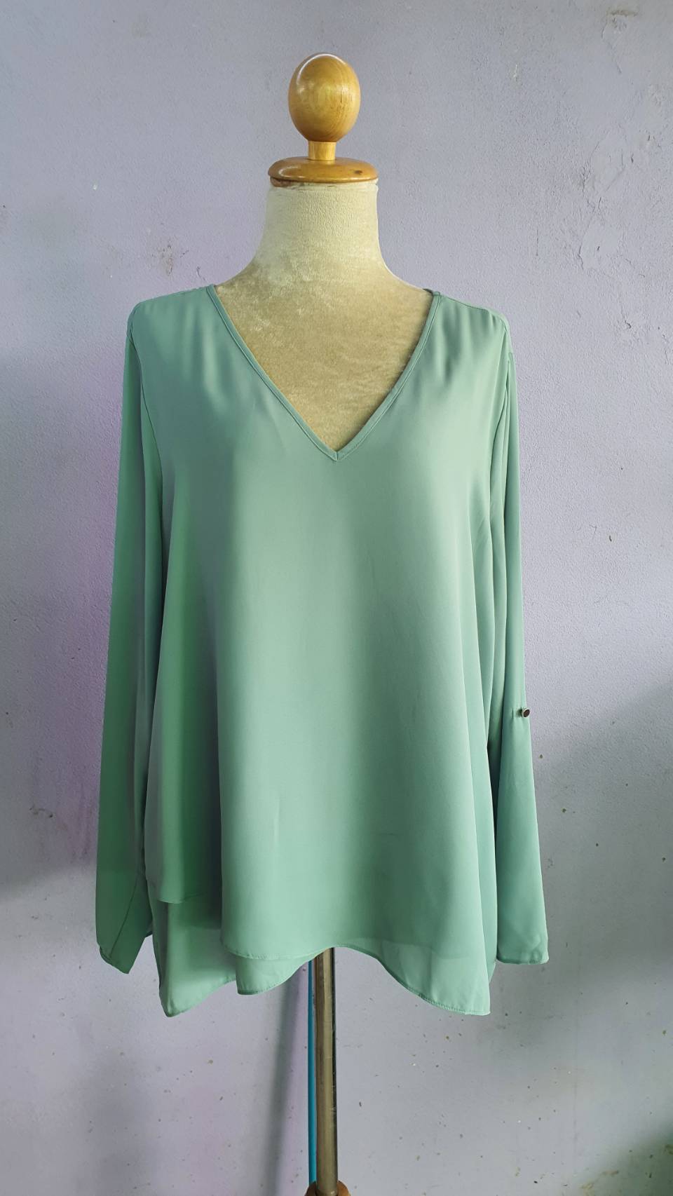 FF02612 เสื้อแฟชั่น ชีฟอง สีฟ้า มือสอง อก free-46 นิ้ว