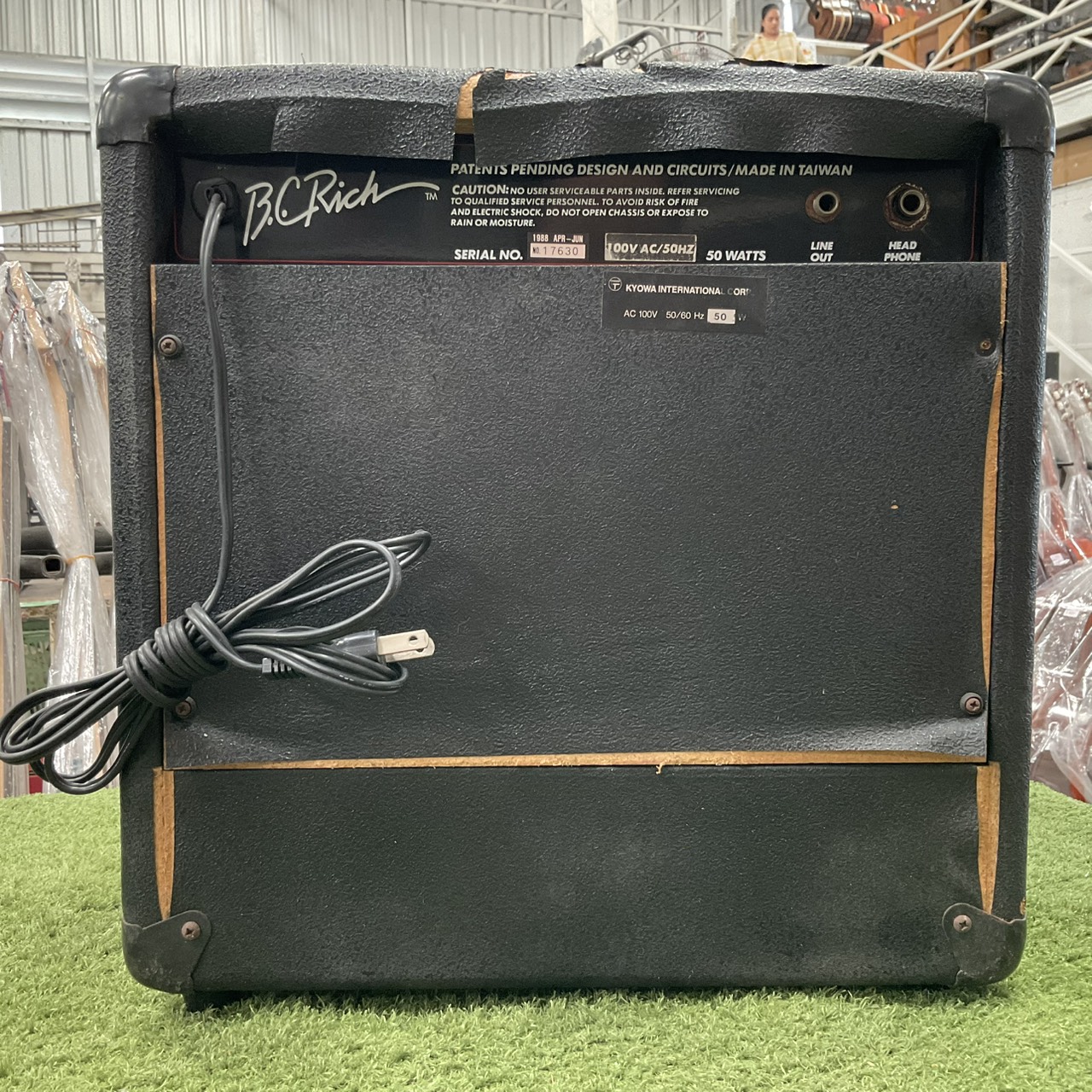 แอมป์เบส B.C.Rich : BC-100B