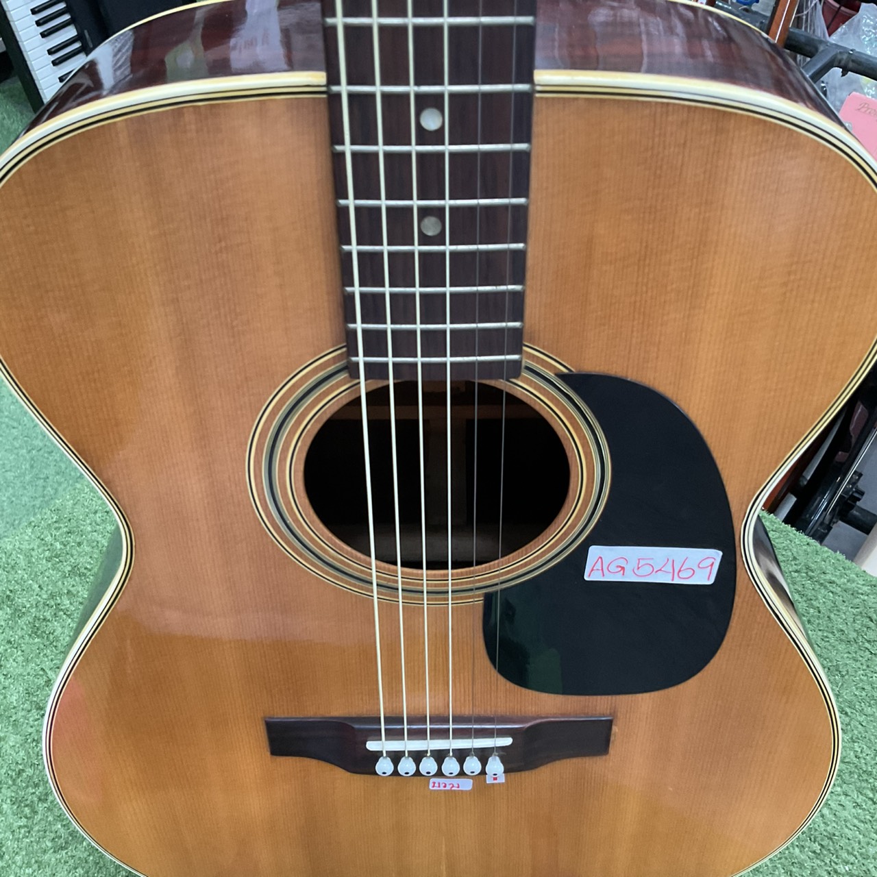 กีต้าร์โปร่ง Sonoro : F150