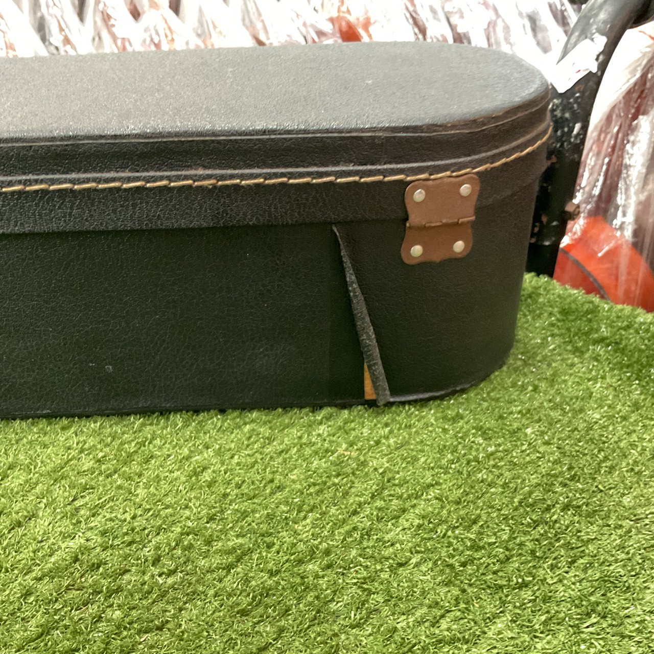 กล่องเคสกีต้าร์คลาสสิค