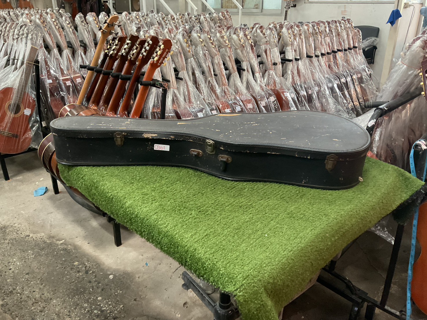 กล่องเคสกีต้าร์คลาสสิค