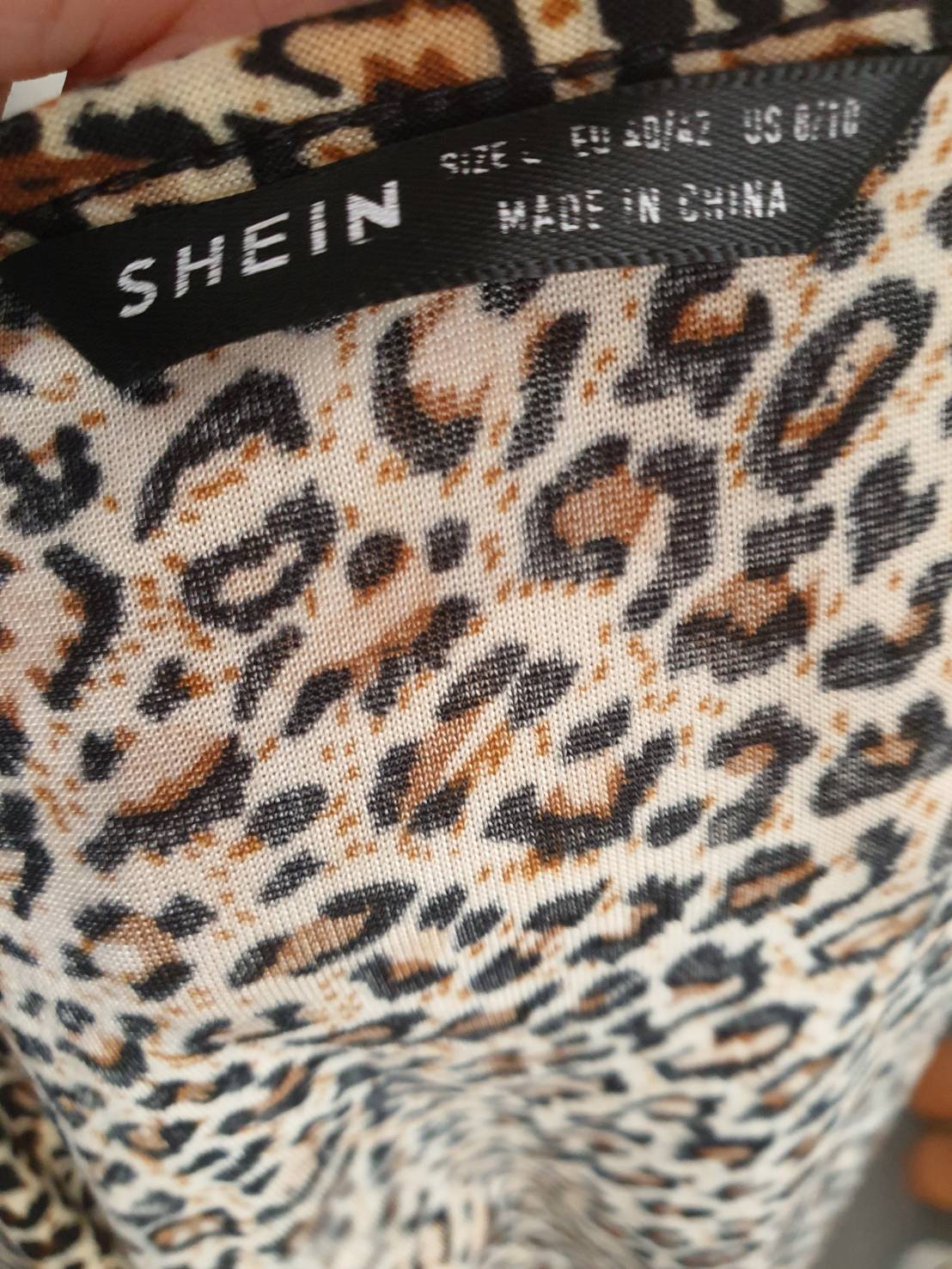 FF05771 เสื้อผ้าแฟชัน ลายเสื้อ มือสอง แบรนด์ อก 32-34 นิ้ว