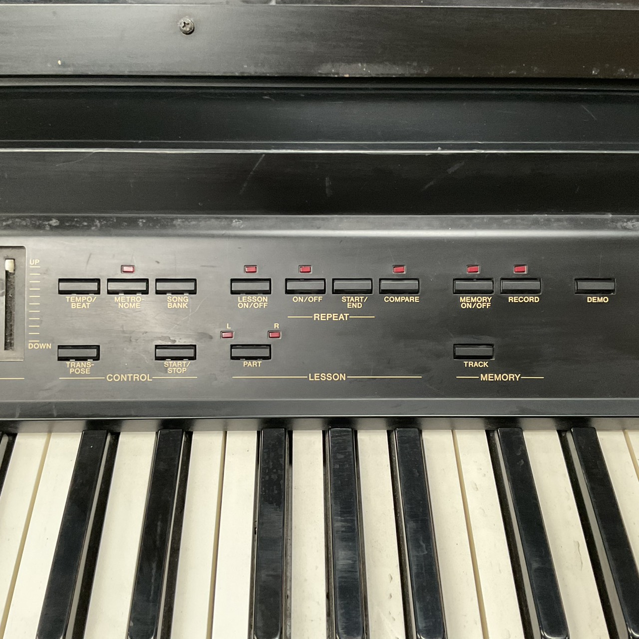 เปียโน CASIO : CPS-740 สินค้าไม่พร้อมใช้งาน (ต้องซ่อม)